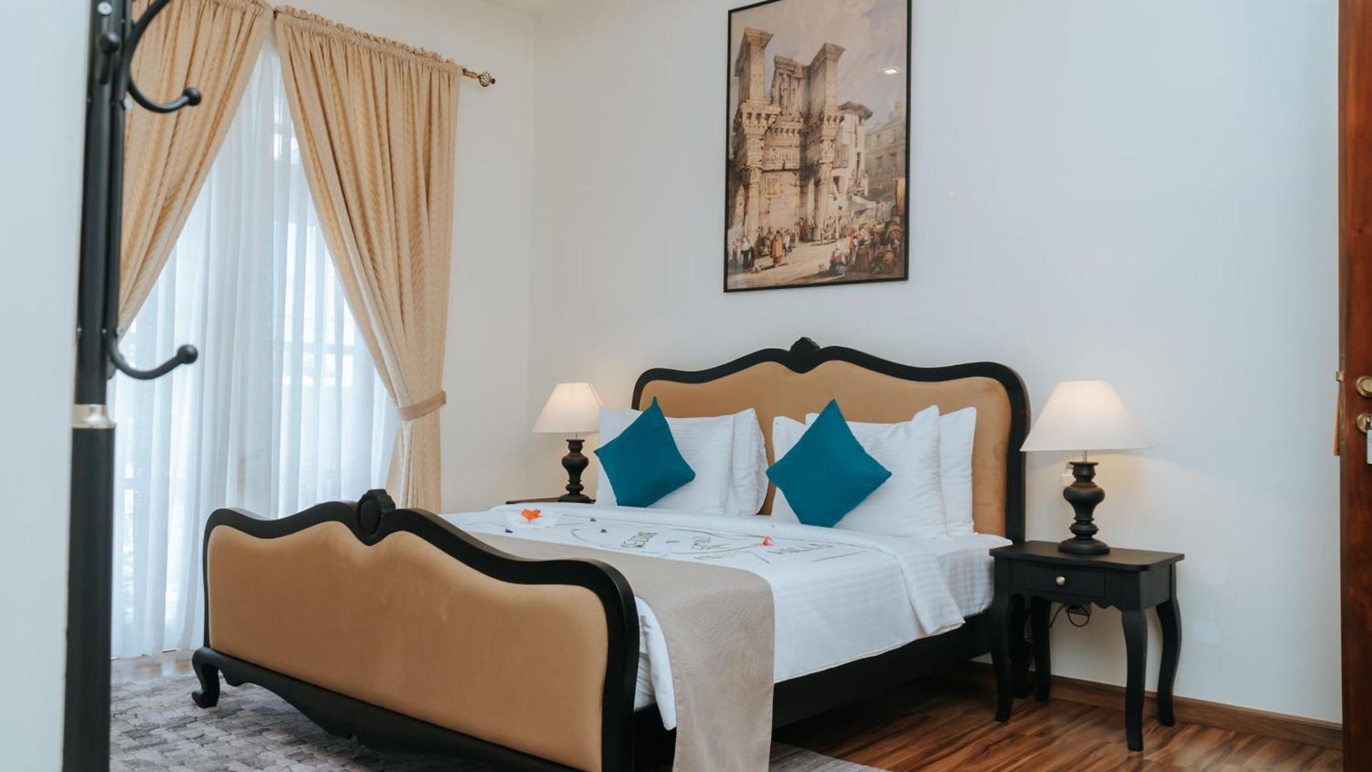 Hotel Grand Misty Hills