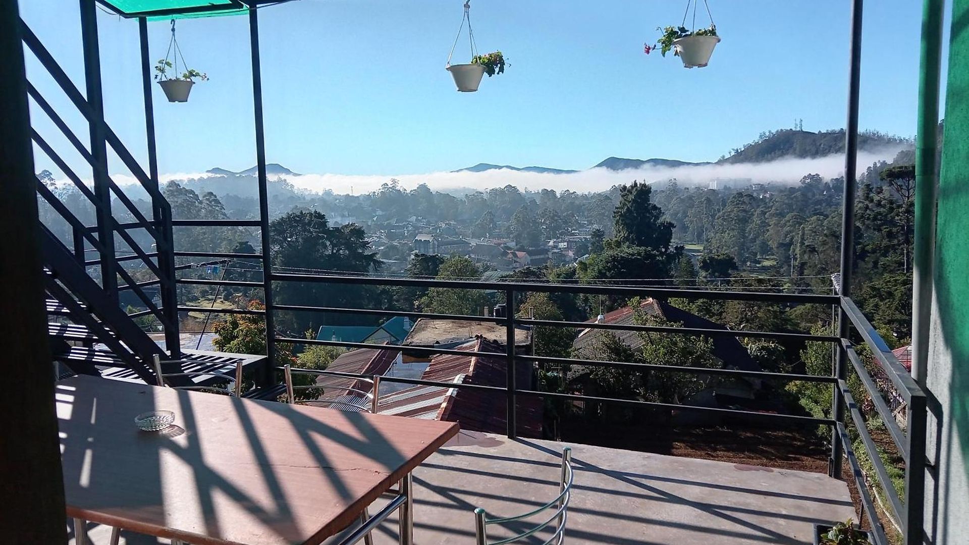 Cloudberry Vibe Guest house Nuwara Eliya