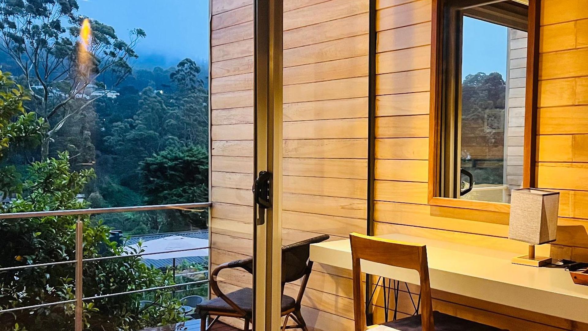 Azenya Aparthotel 3*