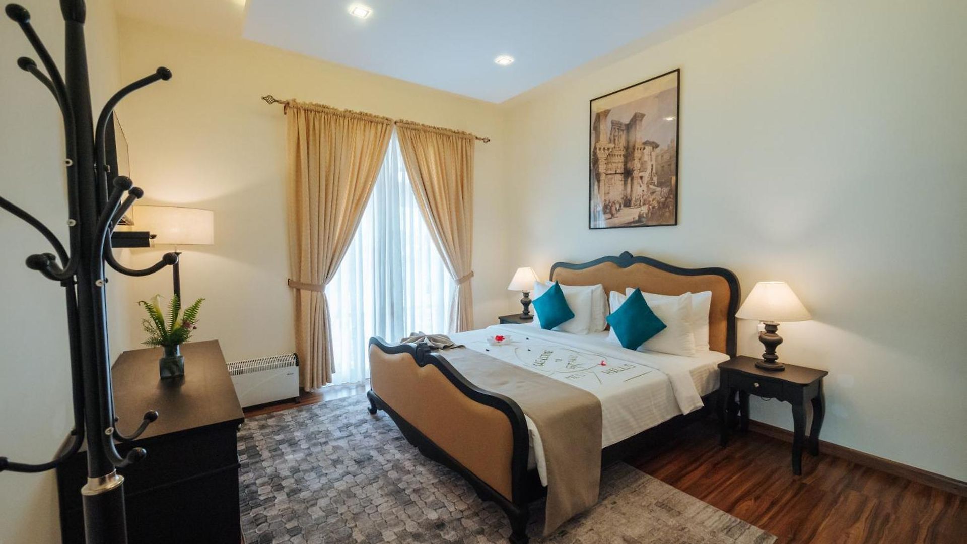 Grand Misty Hills Hotel *