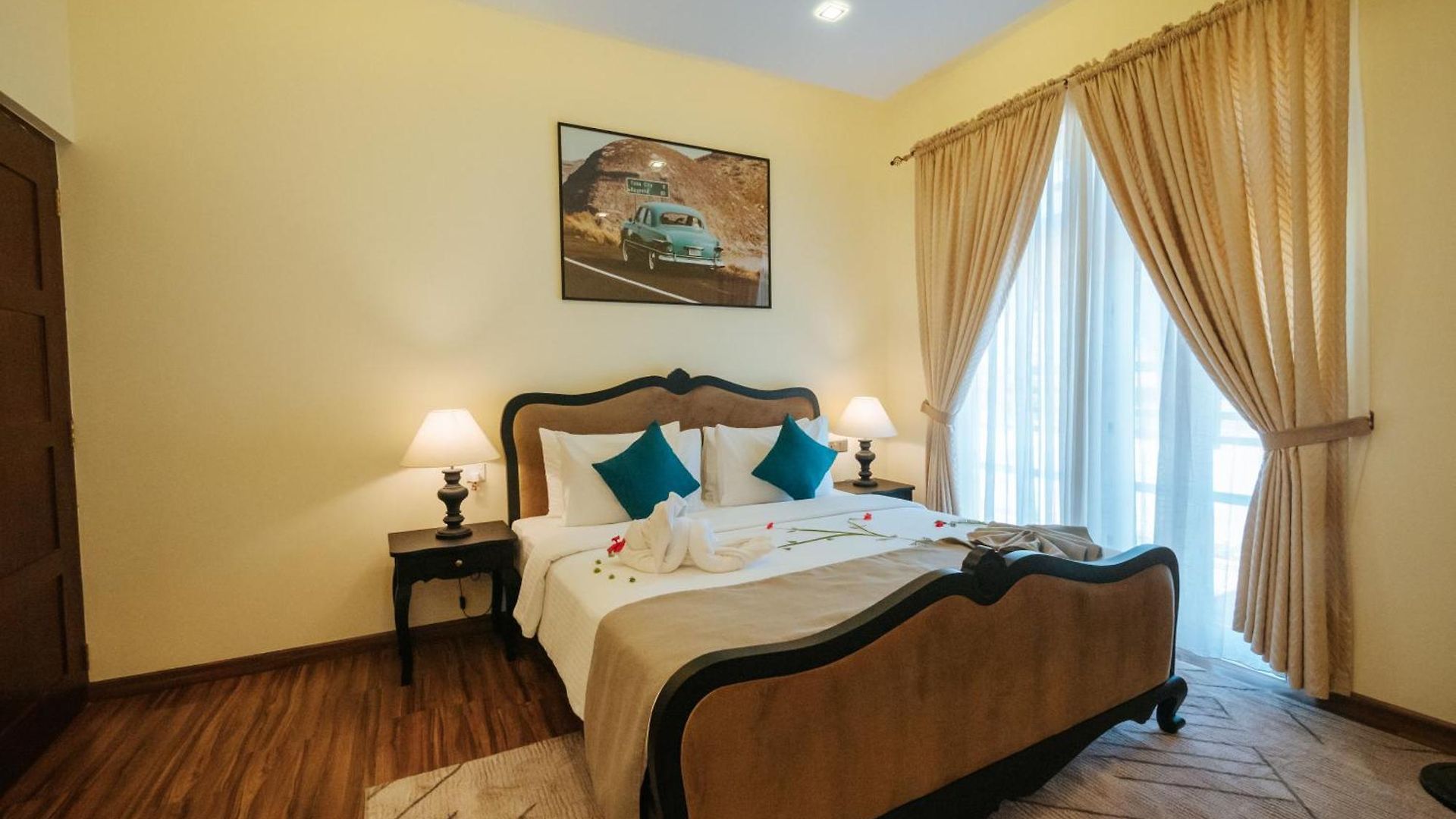Grand Misty Hills Hotel