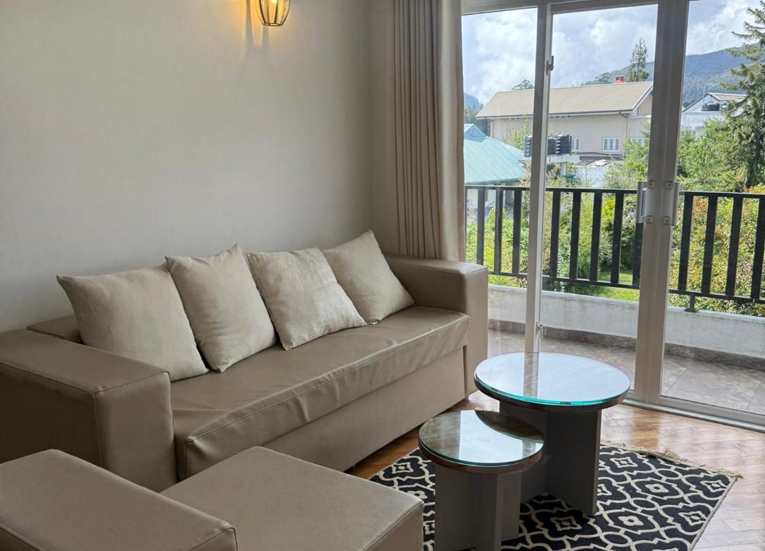 Apartment Nomentano Blue -luxury Apartments- Nuwara Eliya