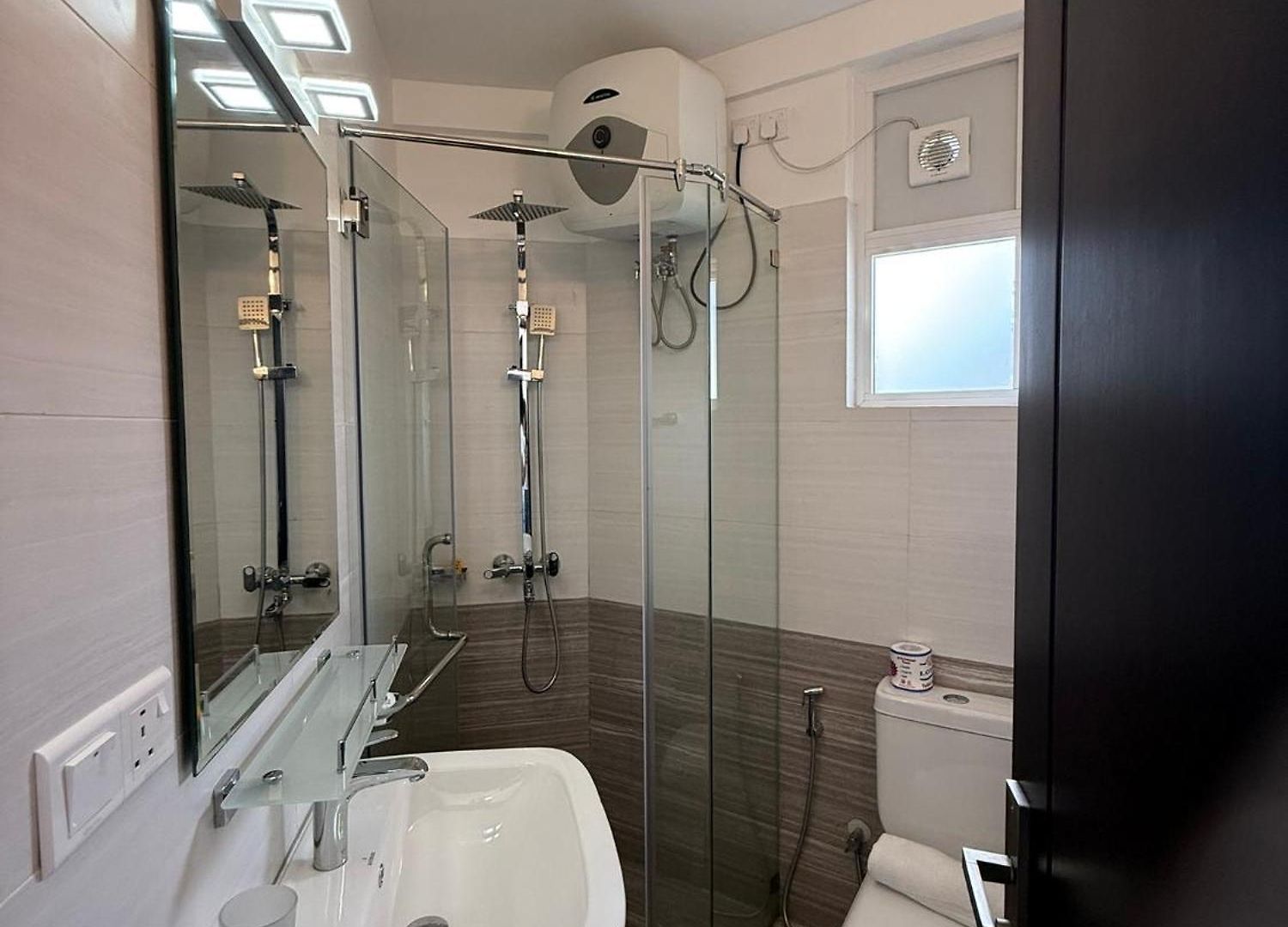 Nomentano Blue -luxury Apartments- *