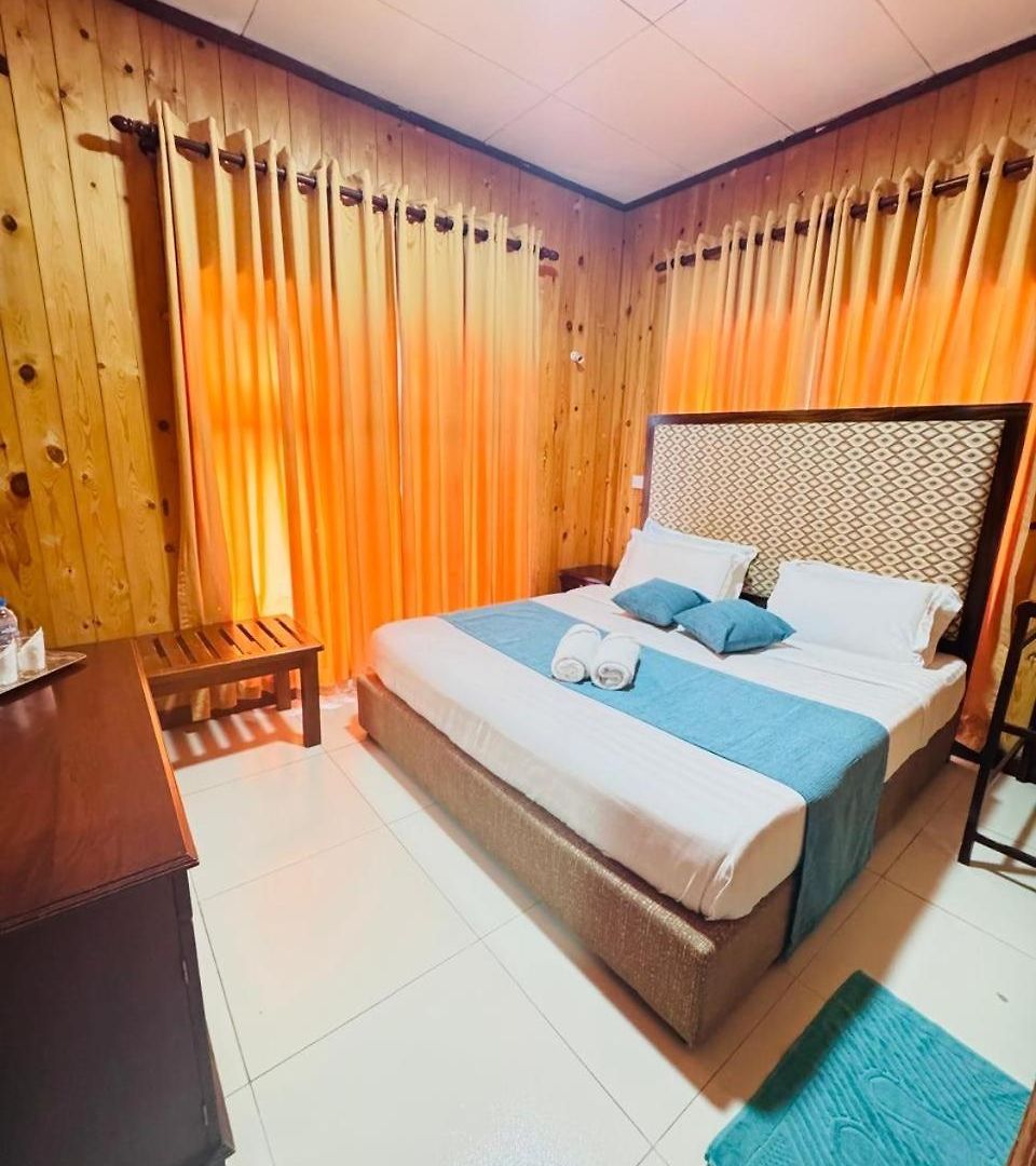 Hotel Single Tree *