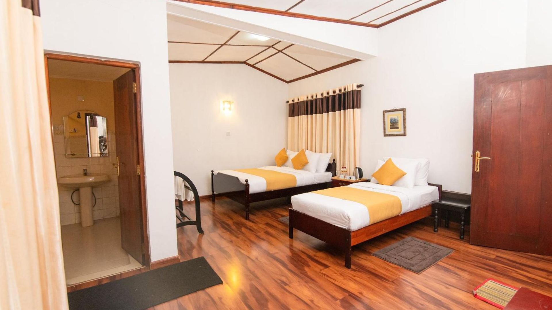 Anaya Hotel