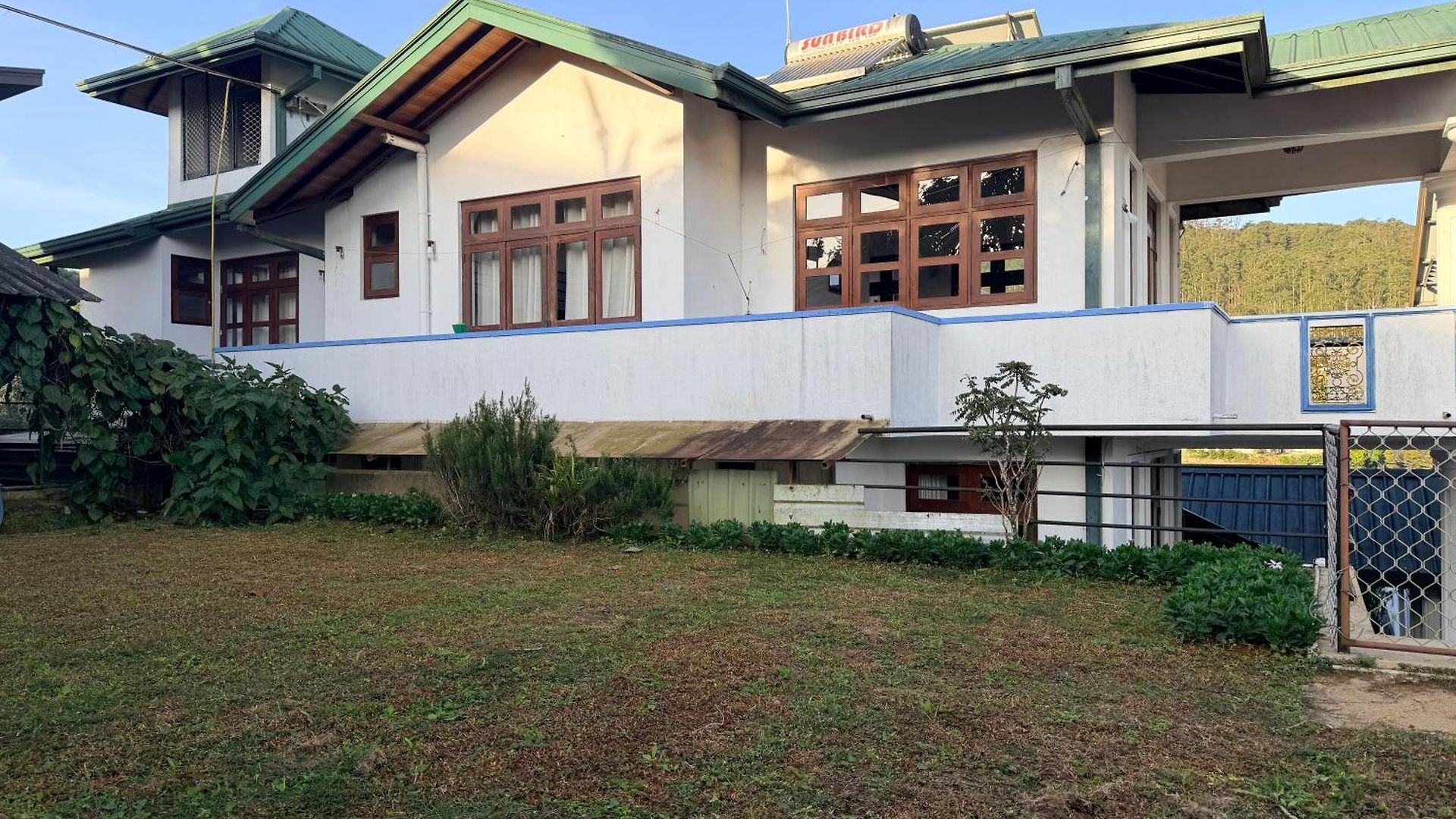 Drizzle Ridge Hotel