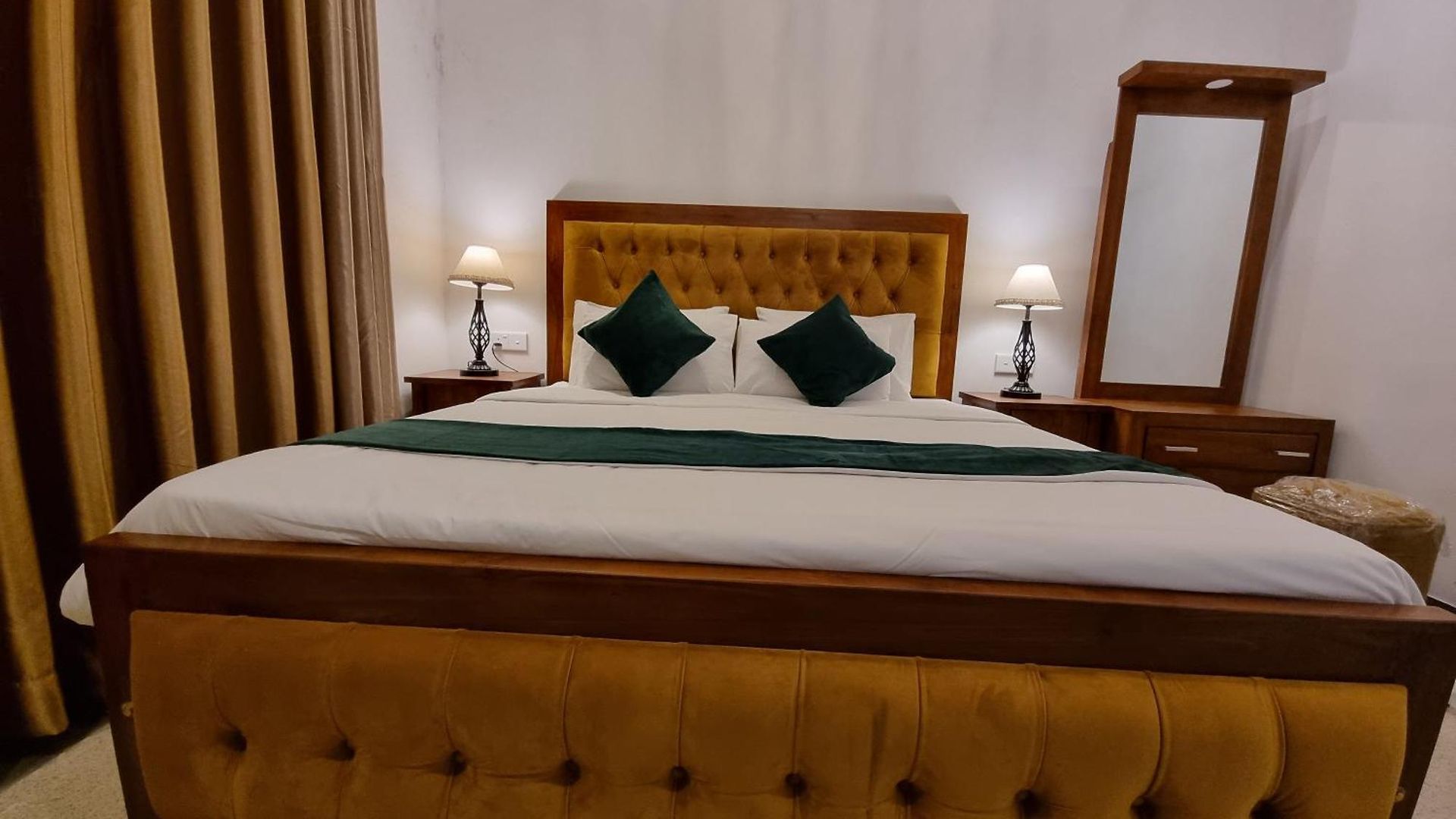 Astoria Hotel 3*