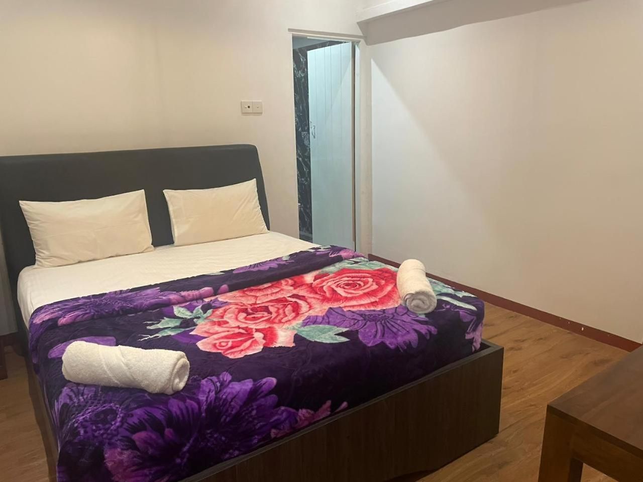 Astoria Hotel 3*