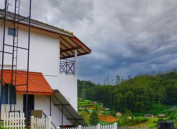 Paravithota Hills