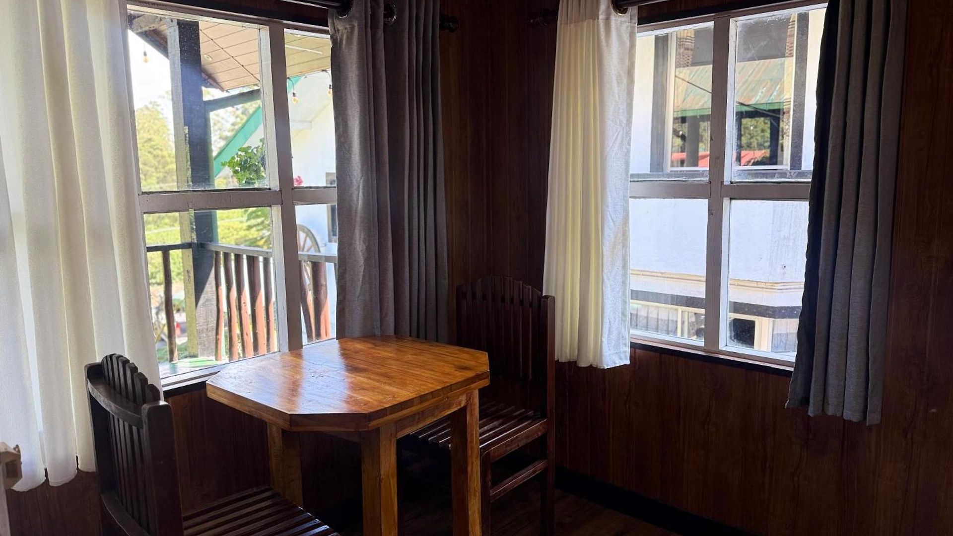 Crab And Hotel Nuwara Eliya