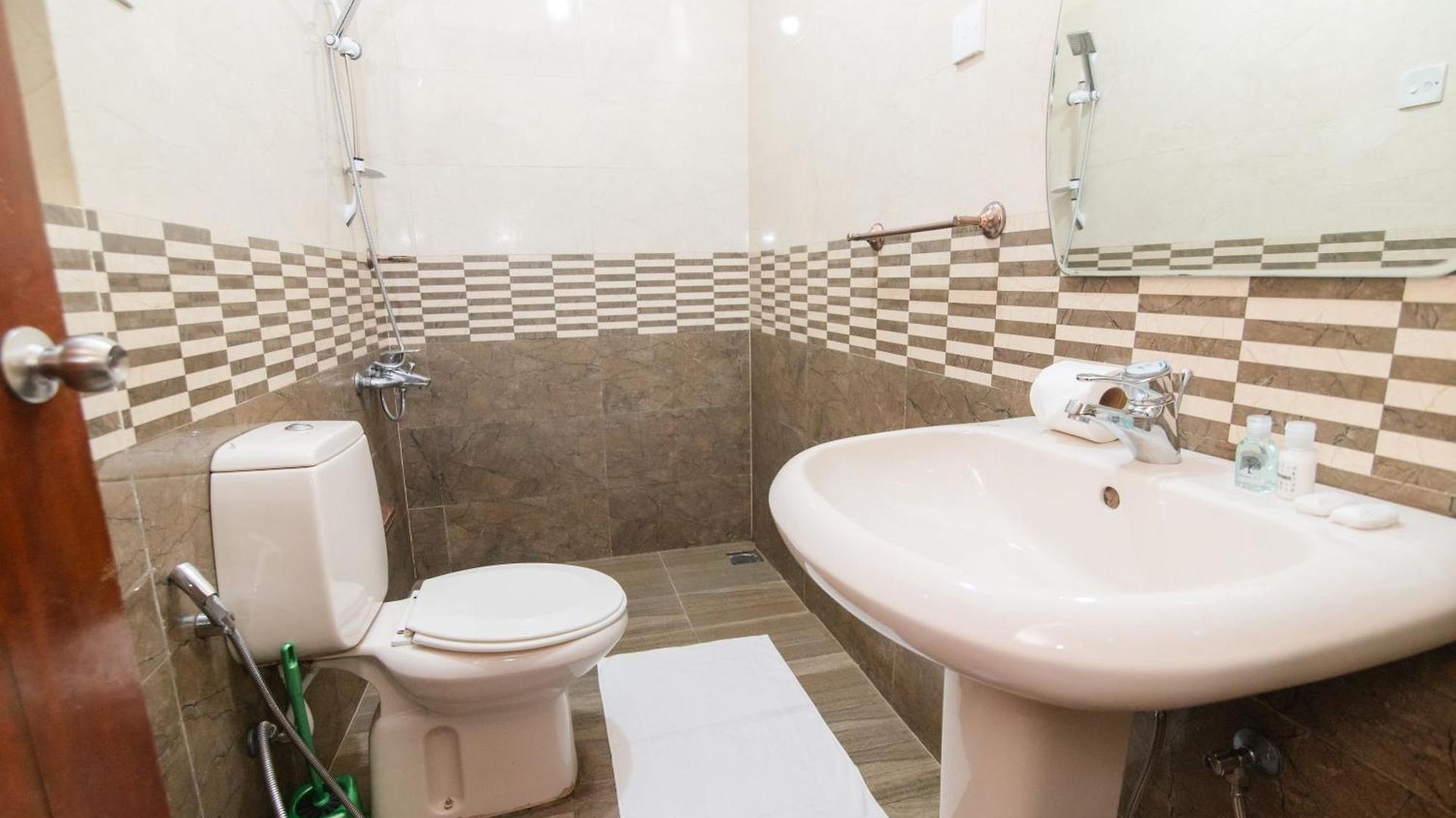 Anaya Hotel Nuwara Eliya