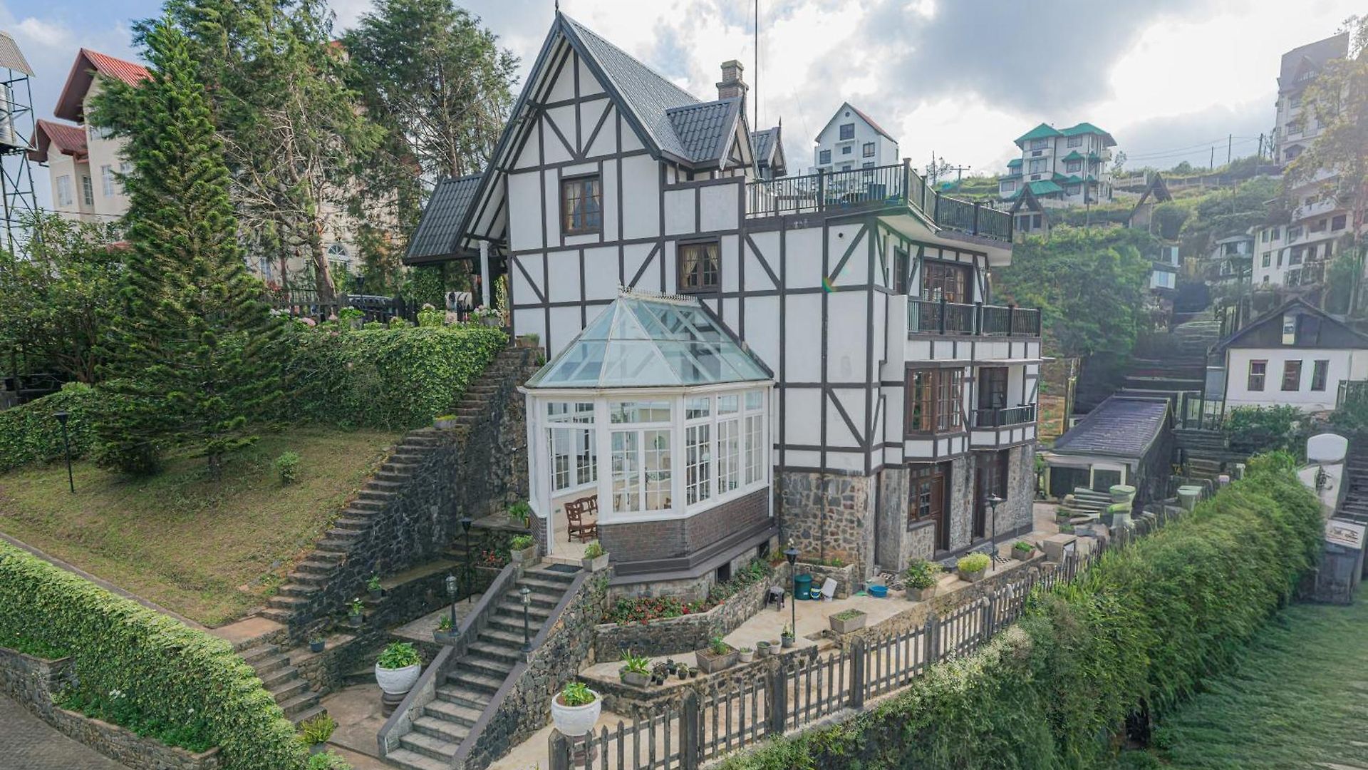 Ard Lui Hotel 4*