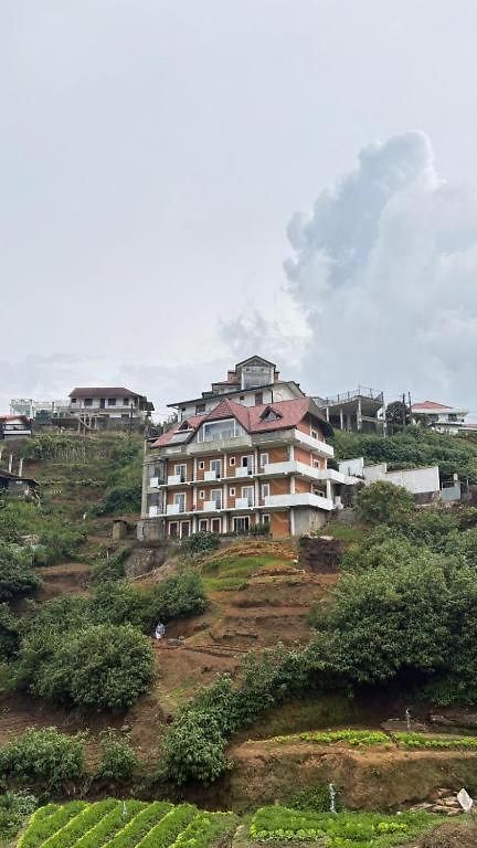 Red Brick, Nuwara Eliya