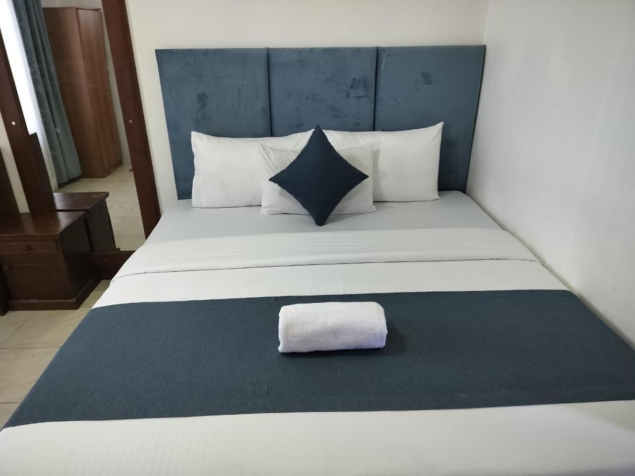 Ru & Hotel