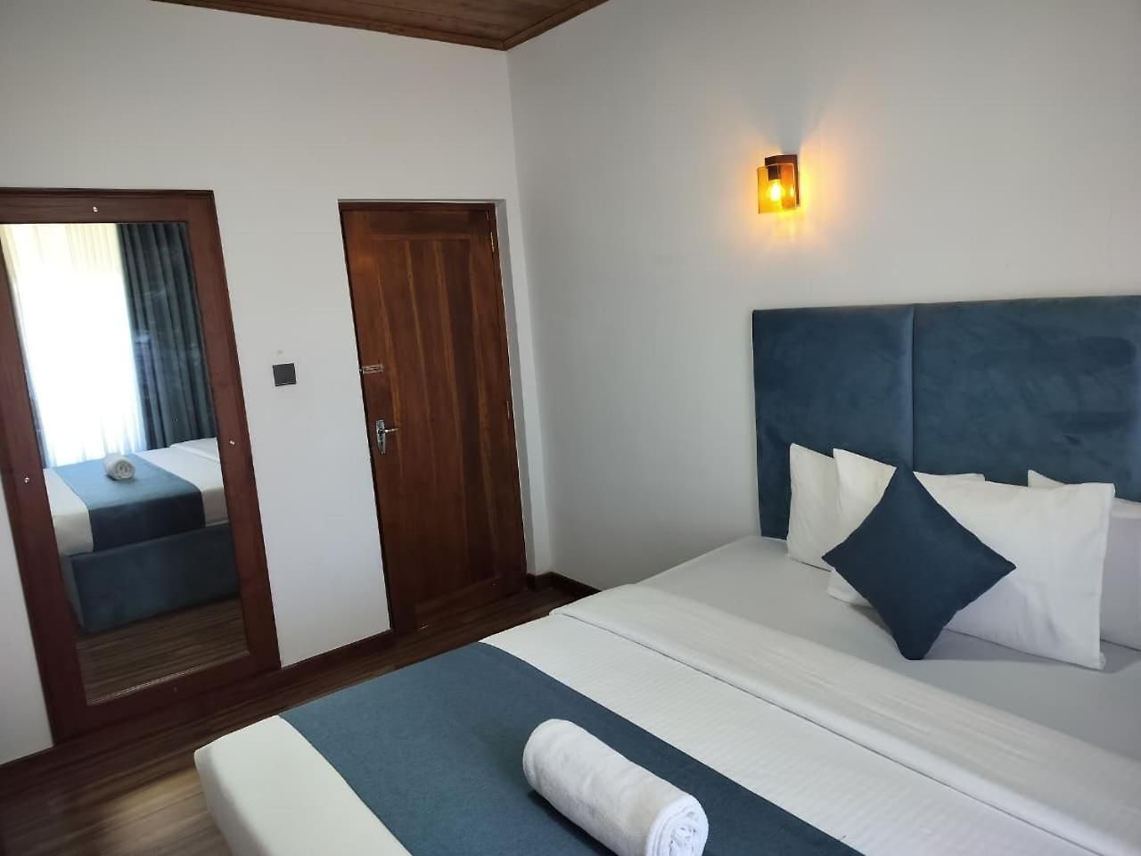 Hotel Ru & Nuwara Eliya