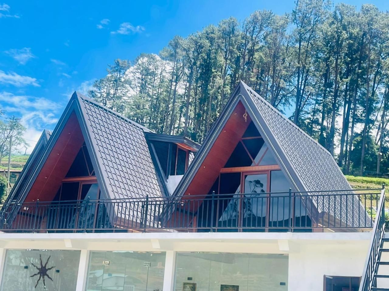 Brown - Chalet *