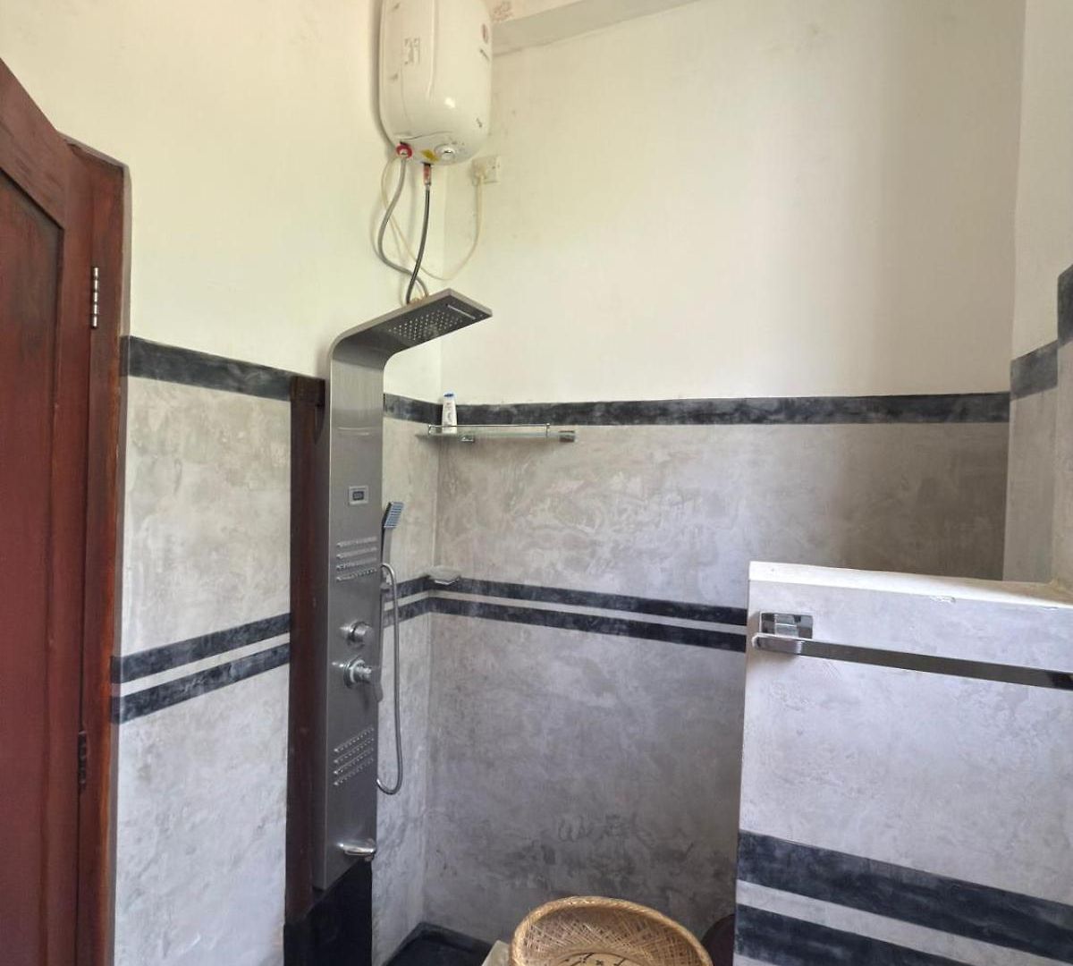 Guest house For Rent