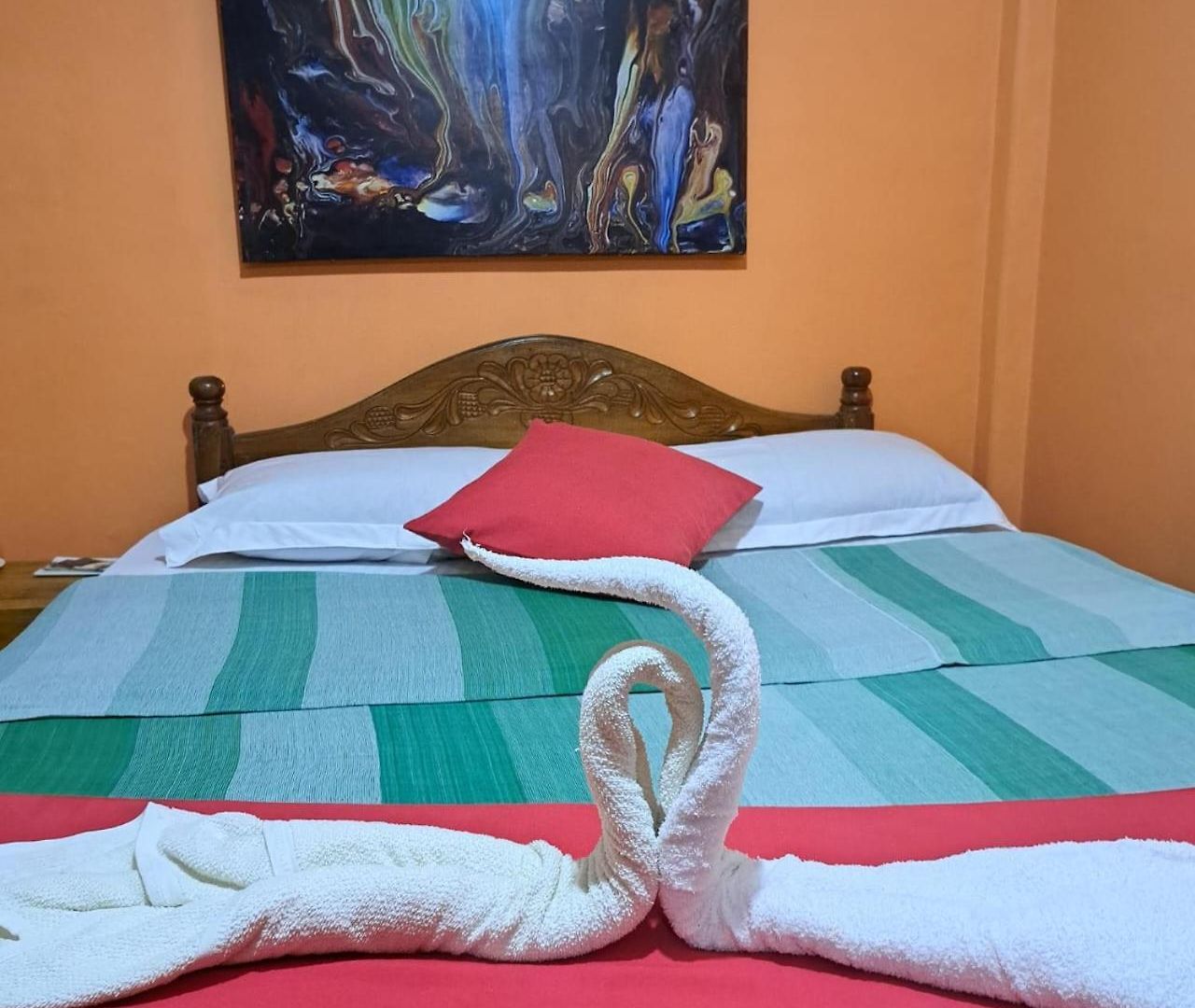 Bed & Breakfast Redwood *