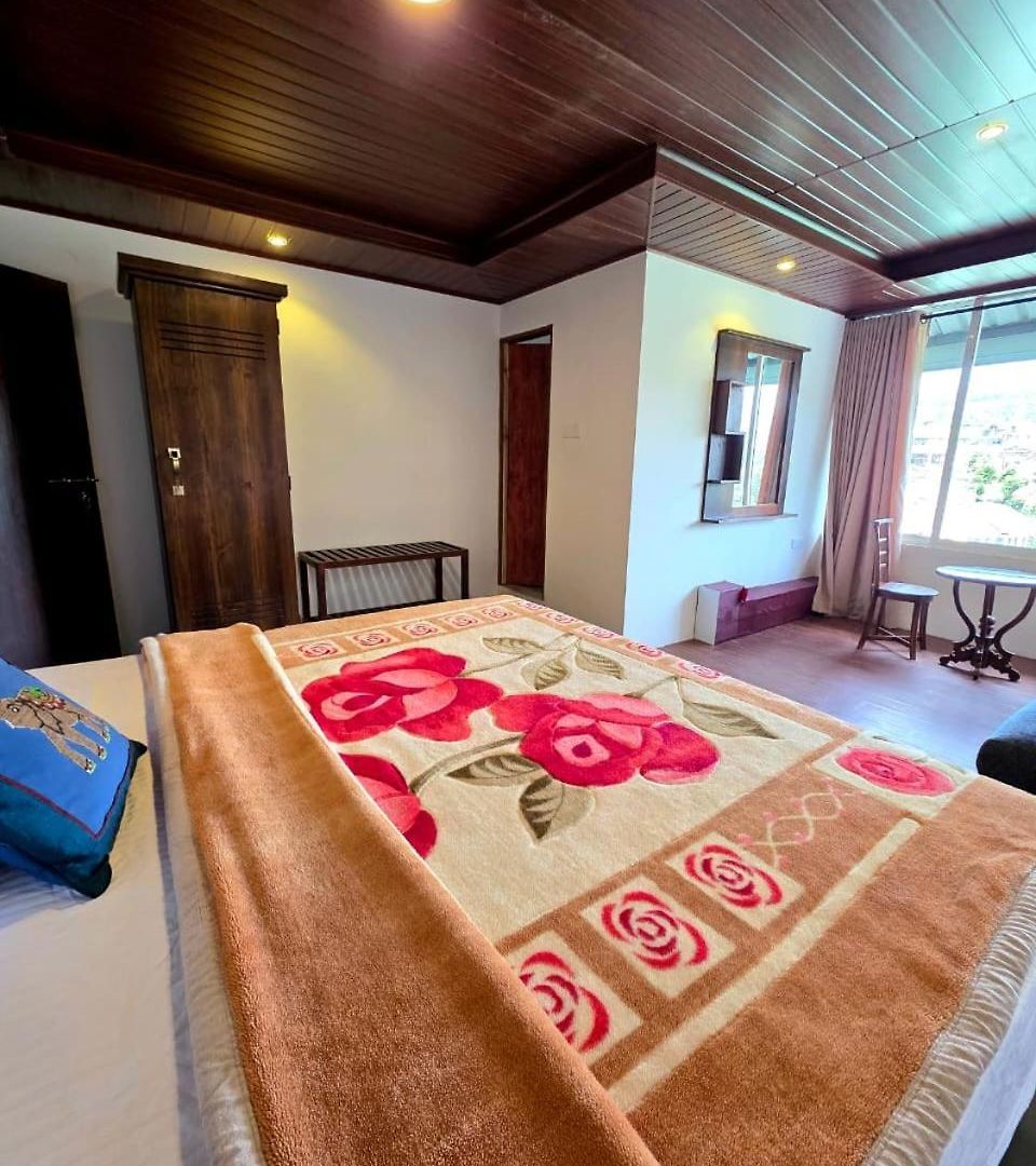 Sakura * Nuwara Eliya