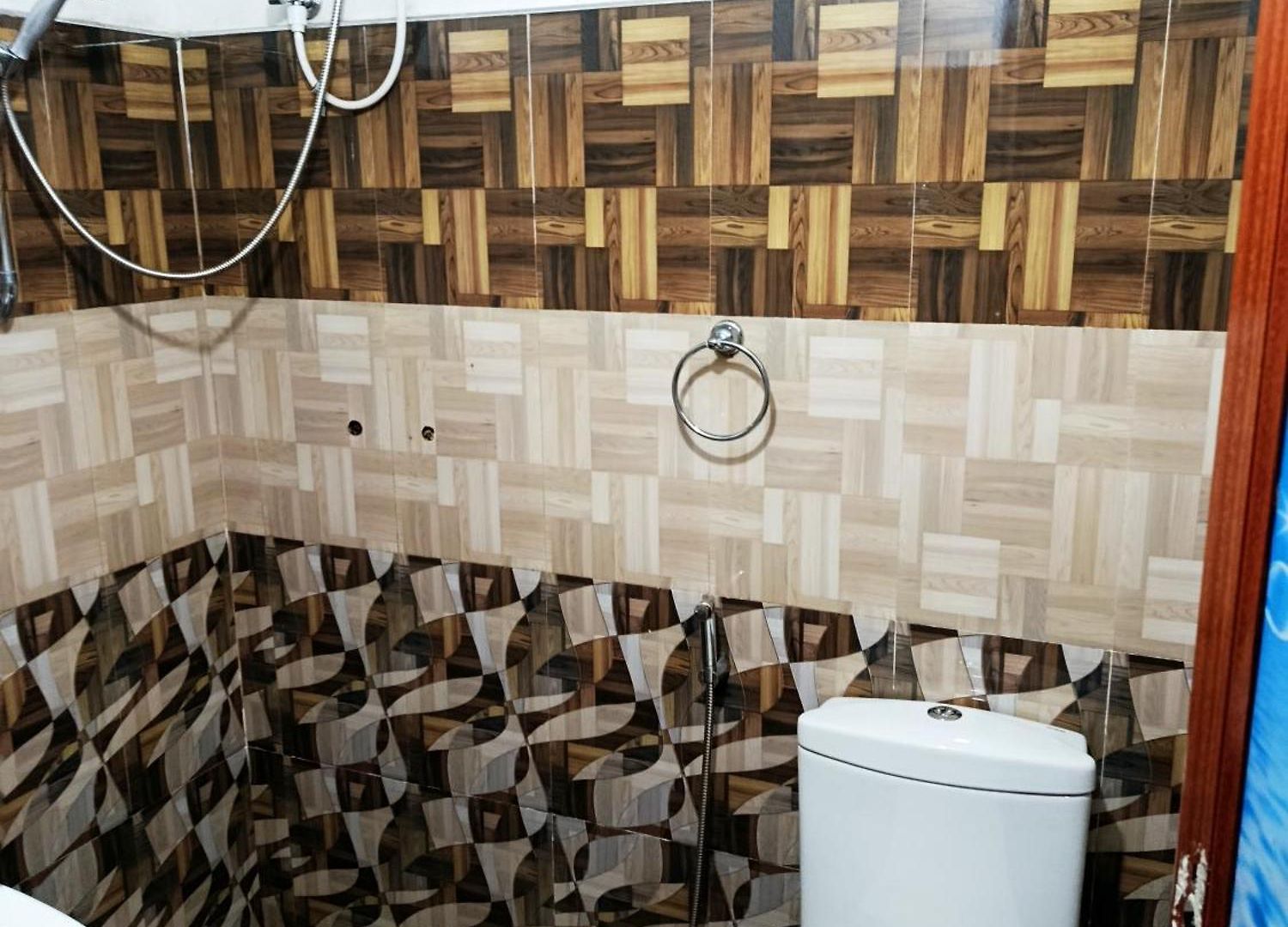 Leoz Udeni Nuwara Eliya