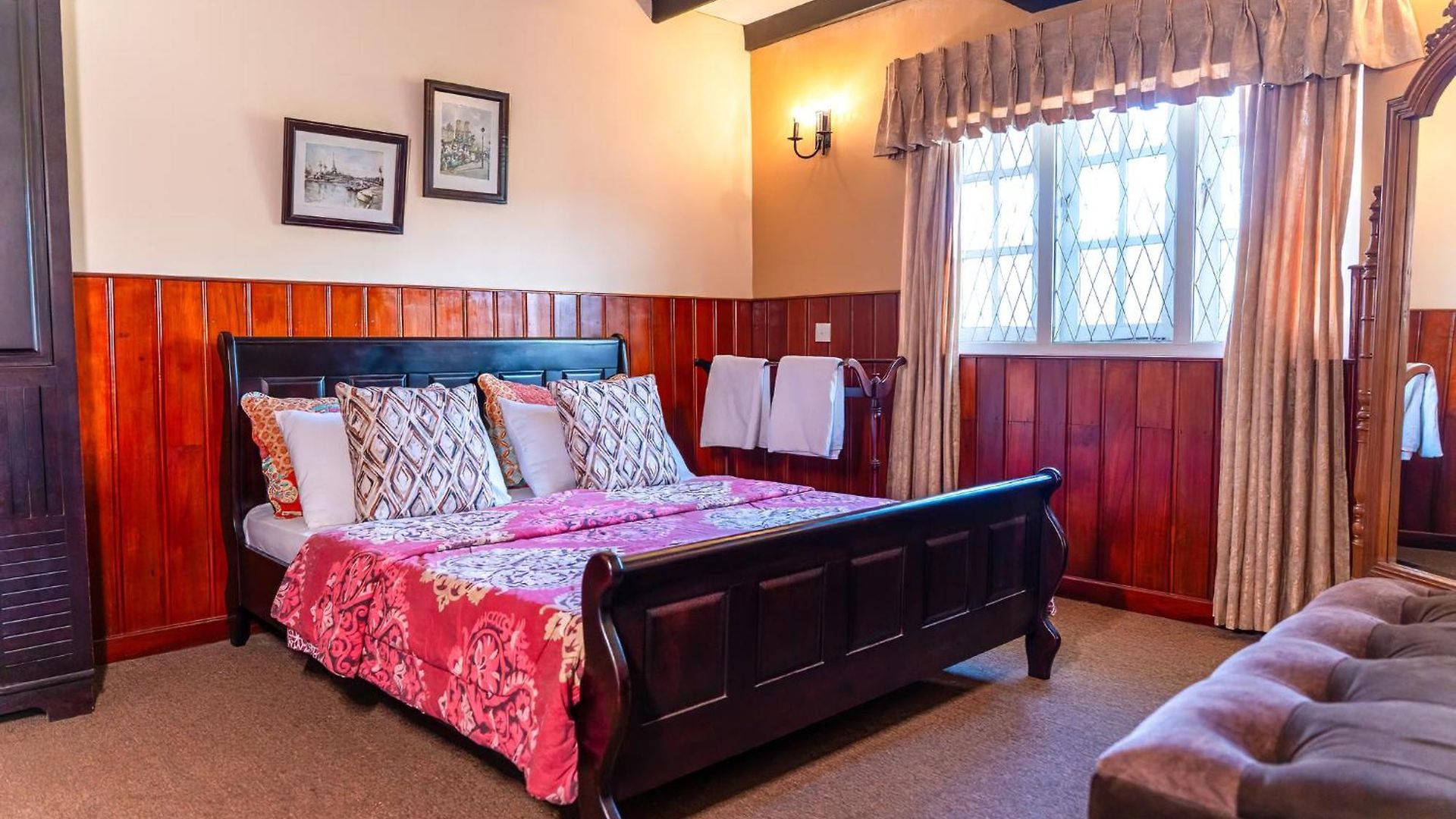 The Cottage Ambewela - Discover Horton Plains & Ella Train Journey *