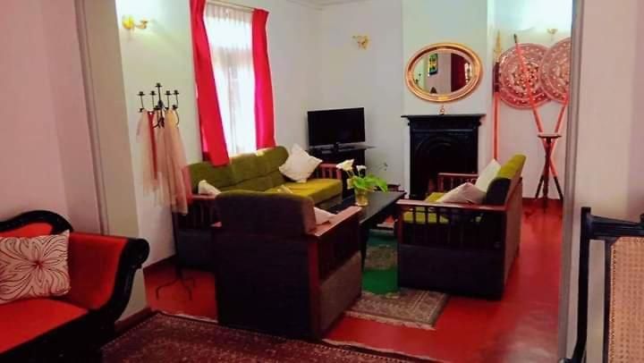 Lady Maccllum's Stone Nuwareliya Sri Lanka Hostel Nuwara Eliya
