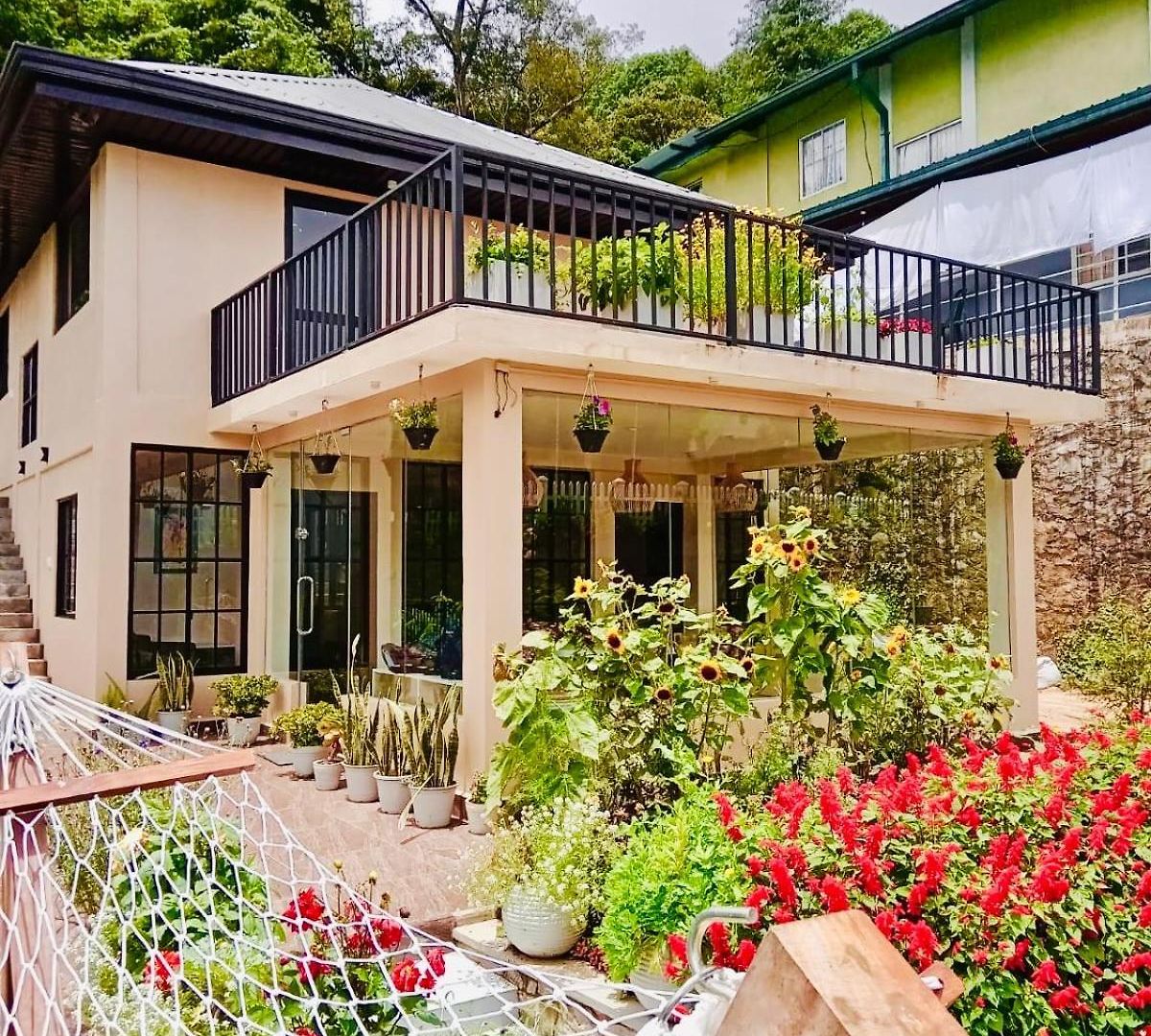 Villa Clover