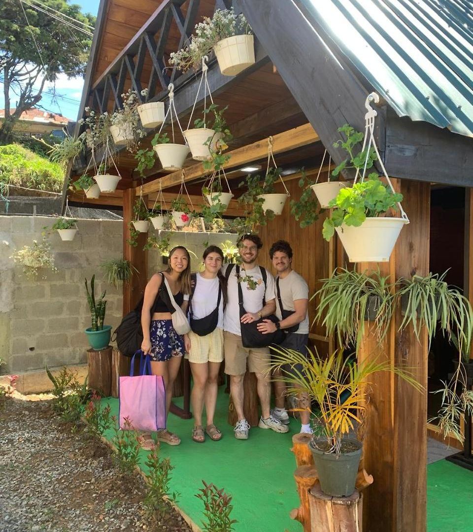 20/20 Wood Homestay *