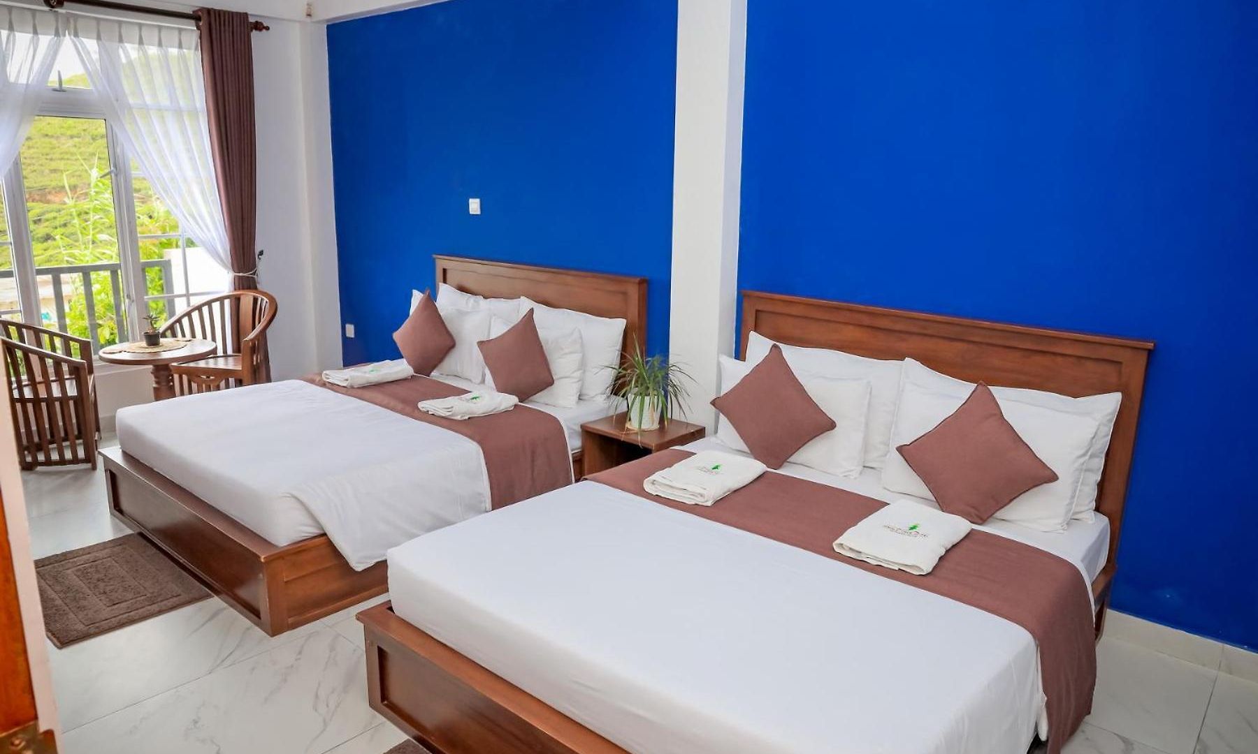 The Mount View Single Tree Hotel *