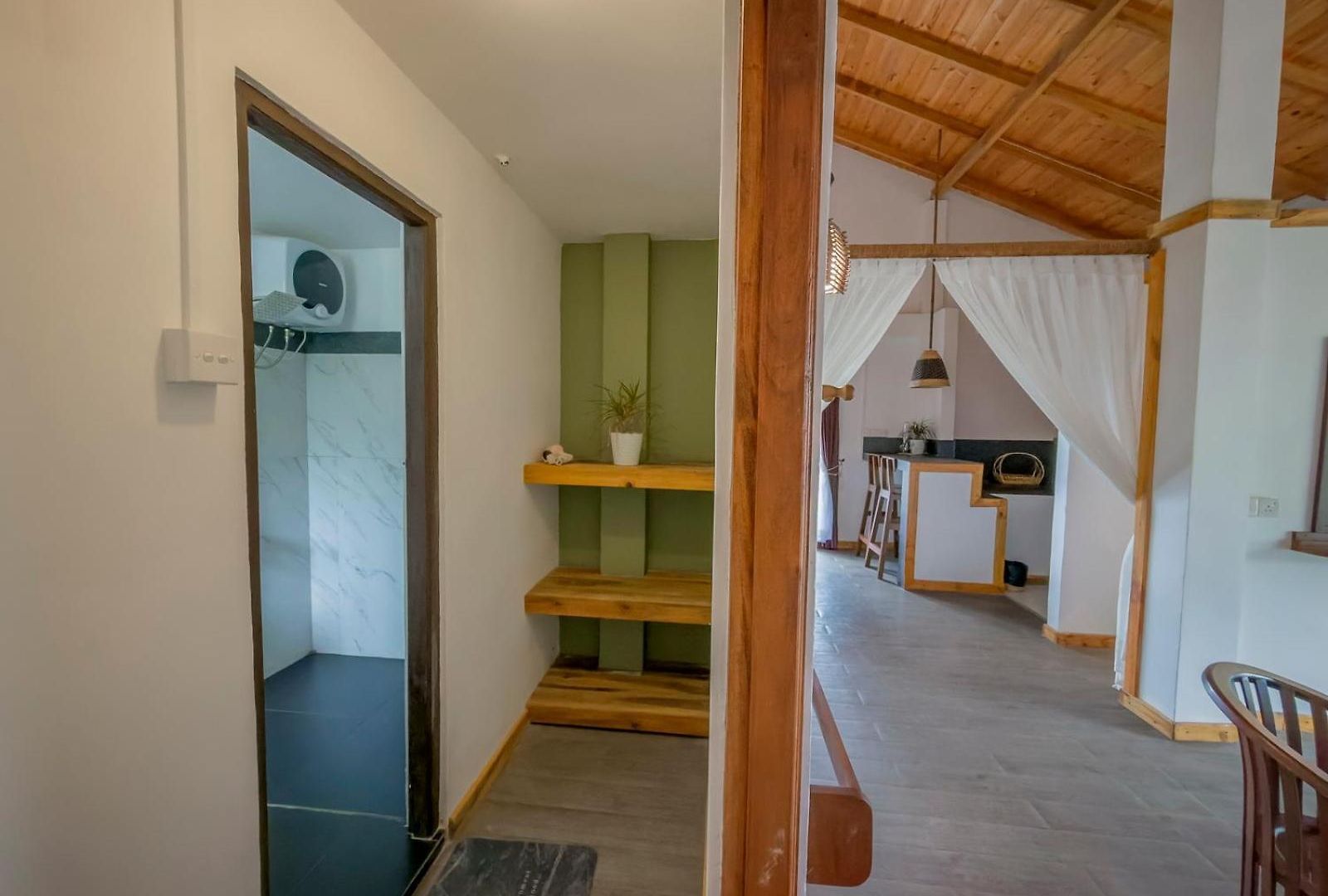 The Mount View Single Tree Hotel *