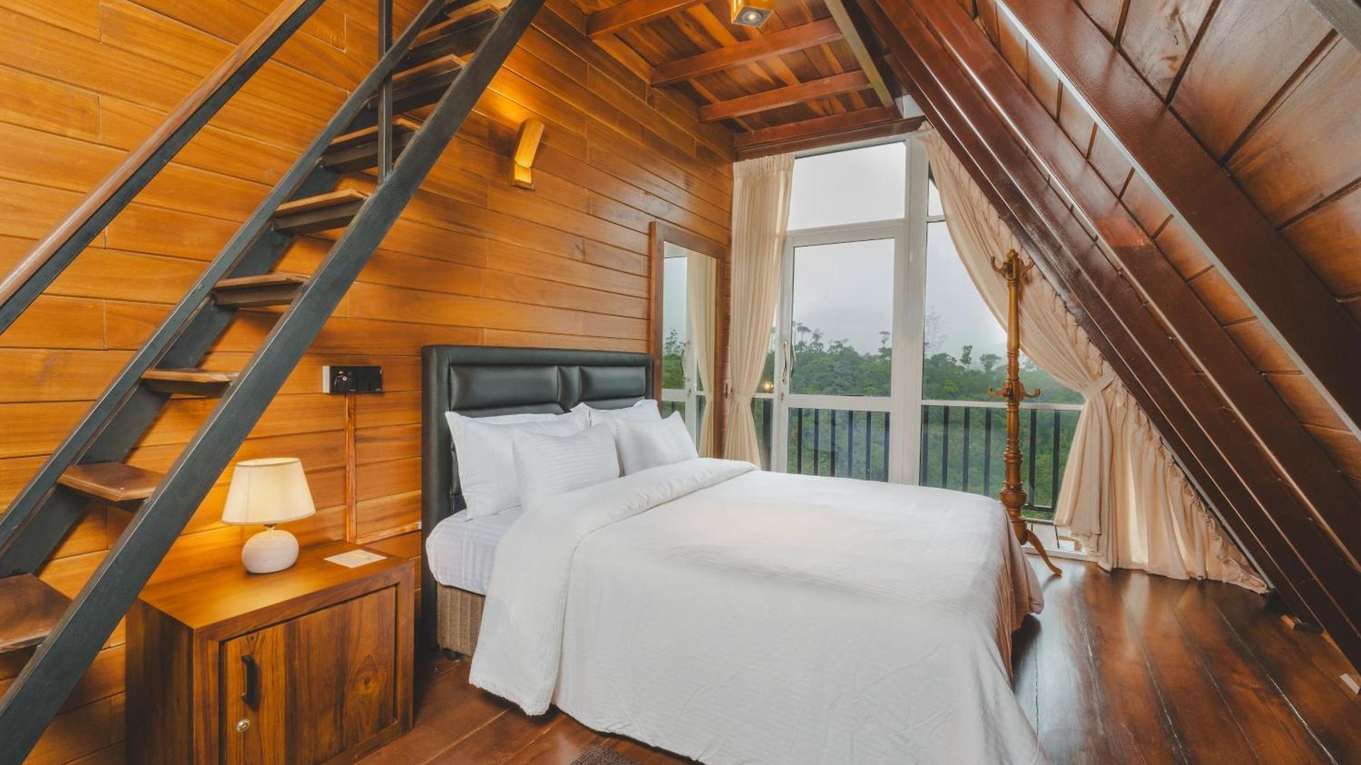 Bellevue By Pushella Hotel *