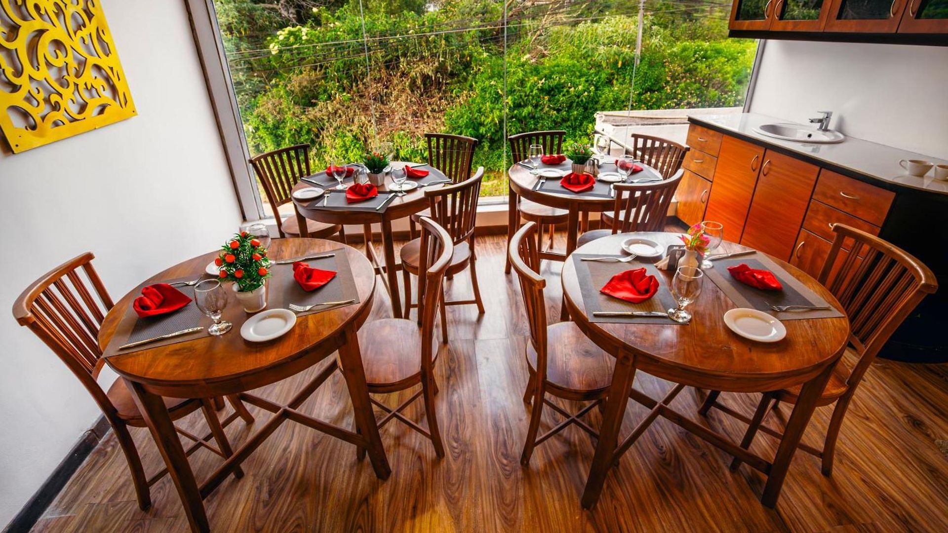 La 4* Nuwara Eliya