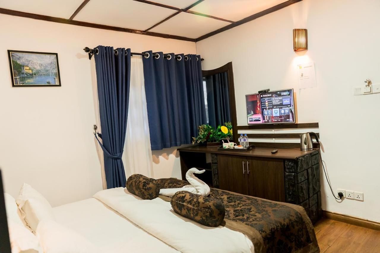 Nat Hotel
