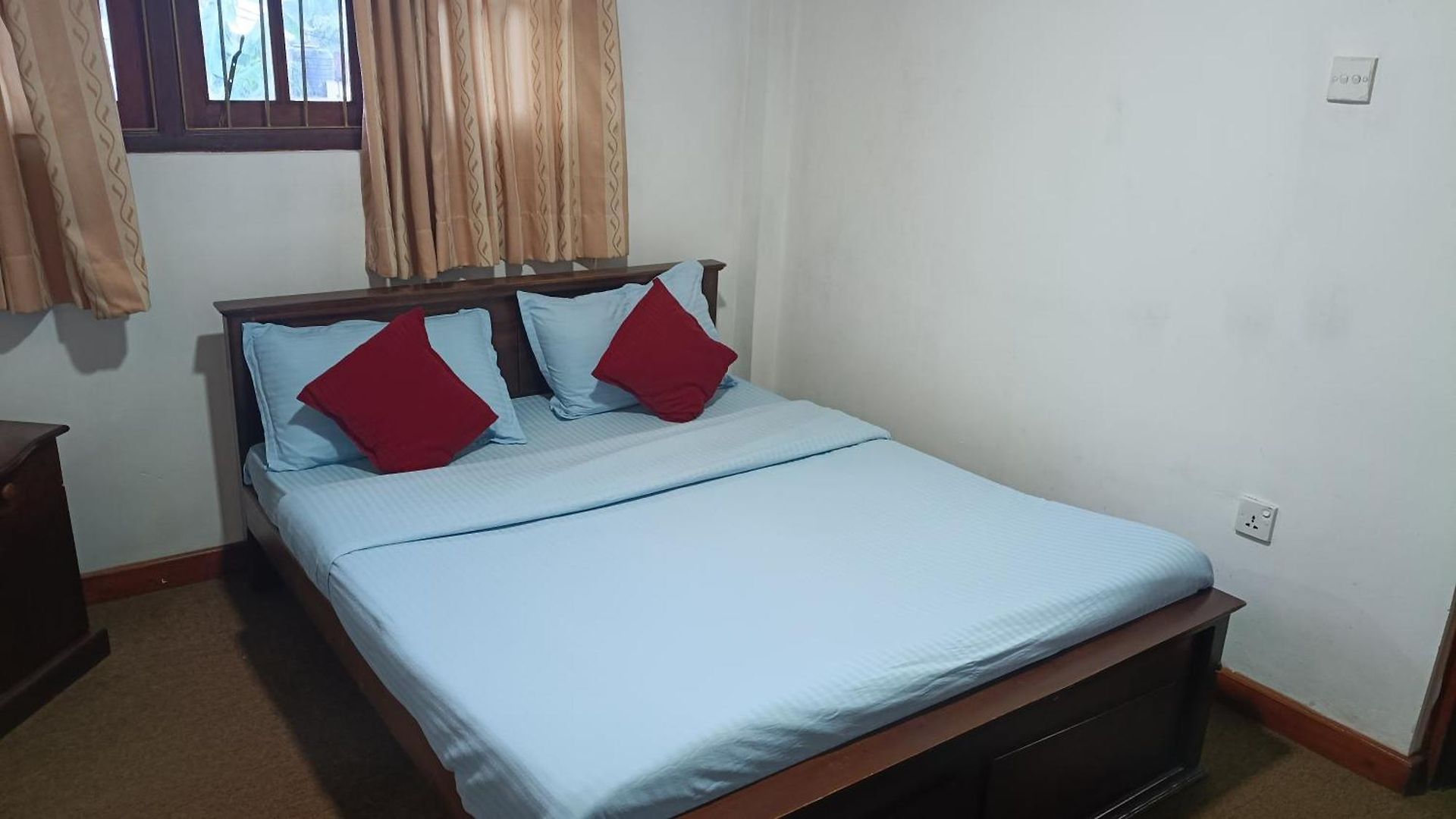 Three Seven Hotel