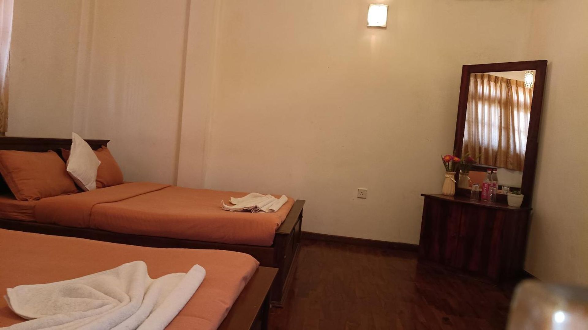 Hotel Three Seven