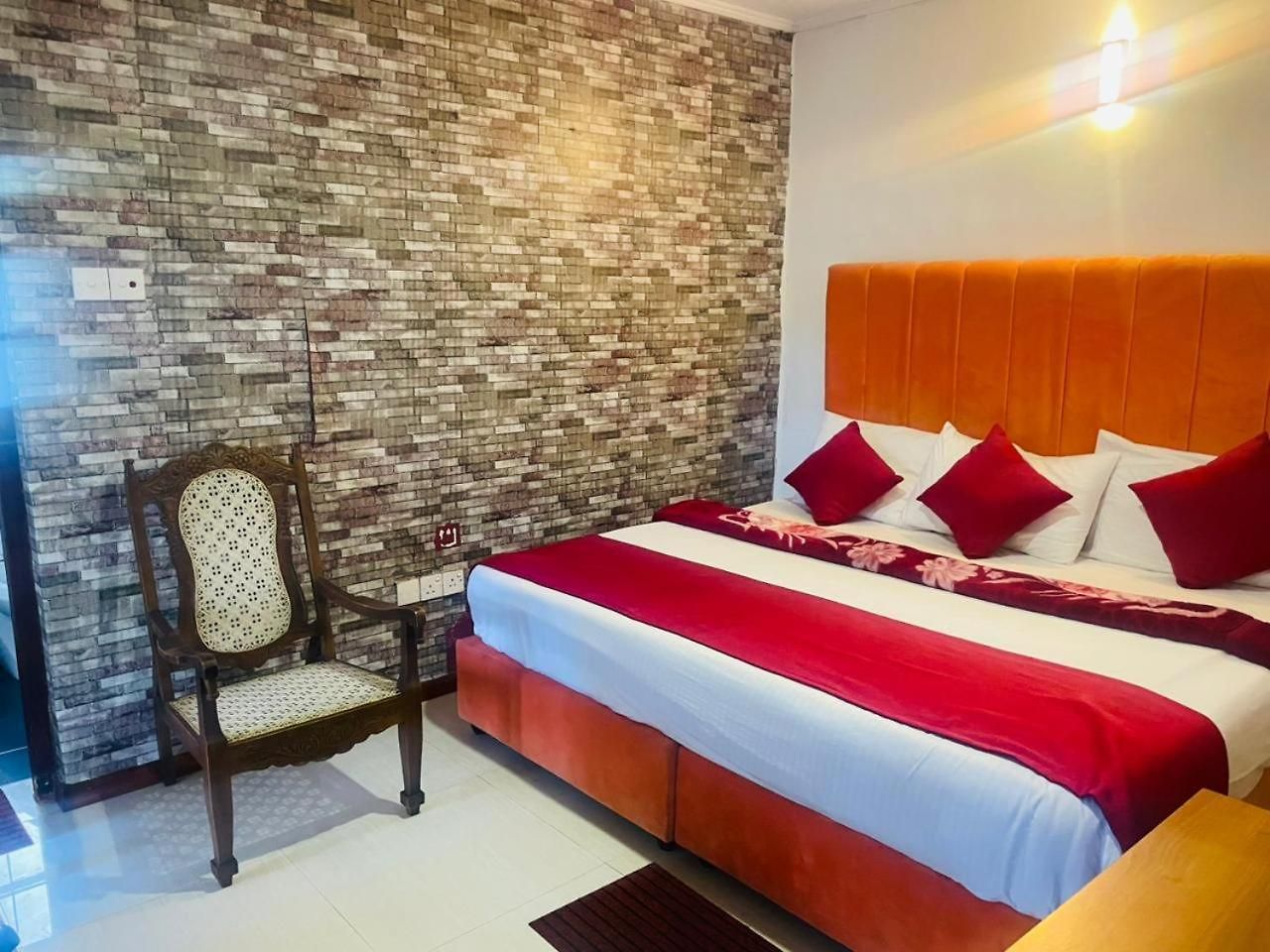 Serene Max Bed & Breakfast