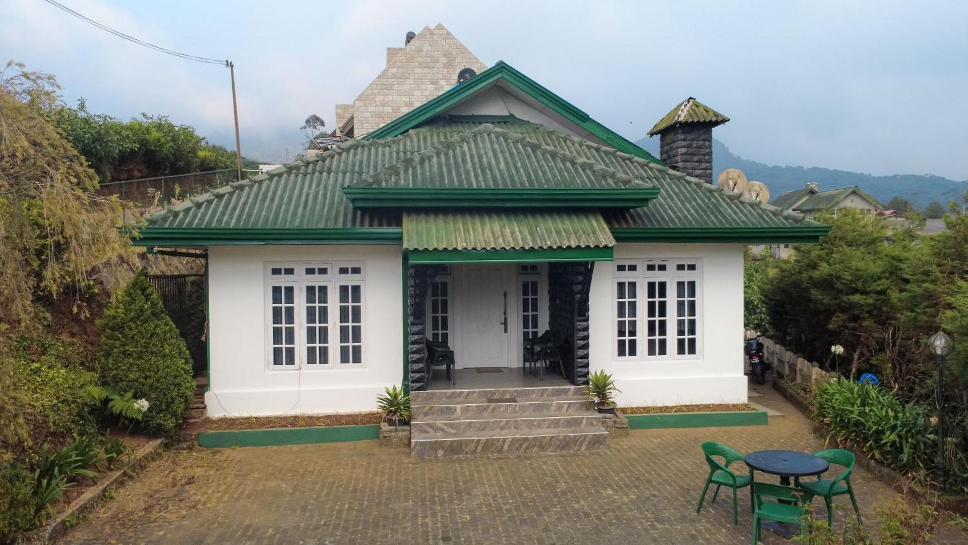 Hillcroft Homestay *