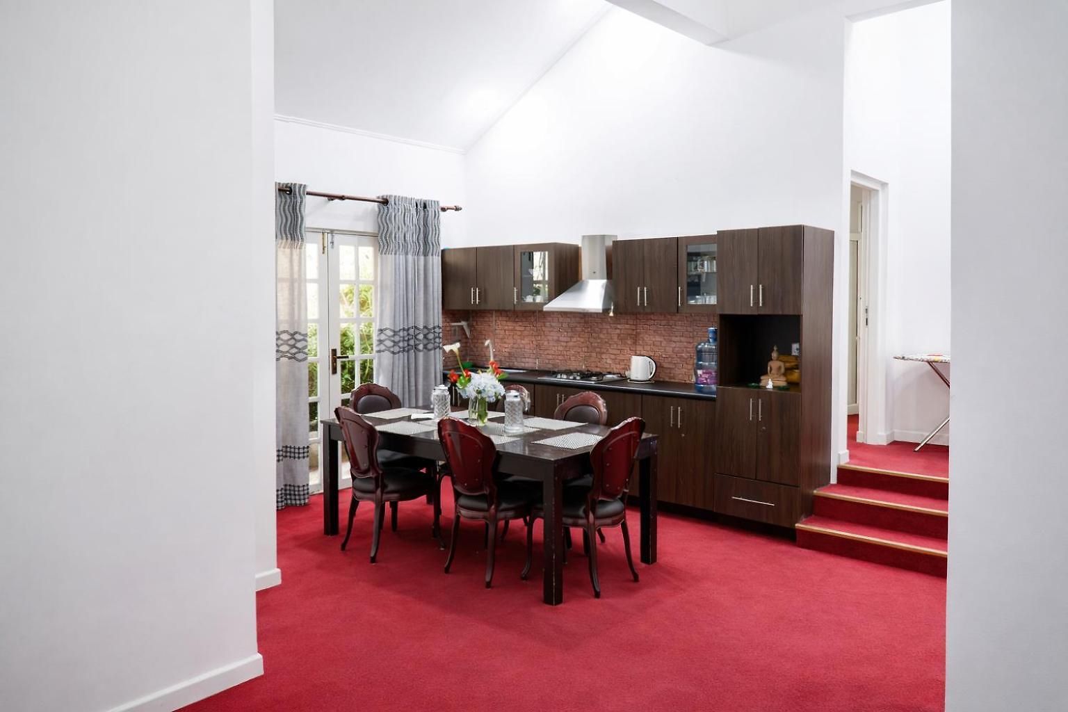 Homestay Hillcroft *