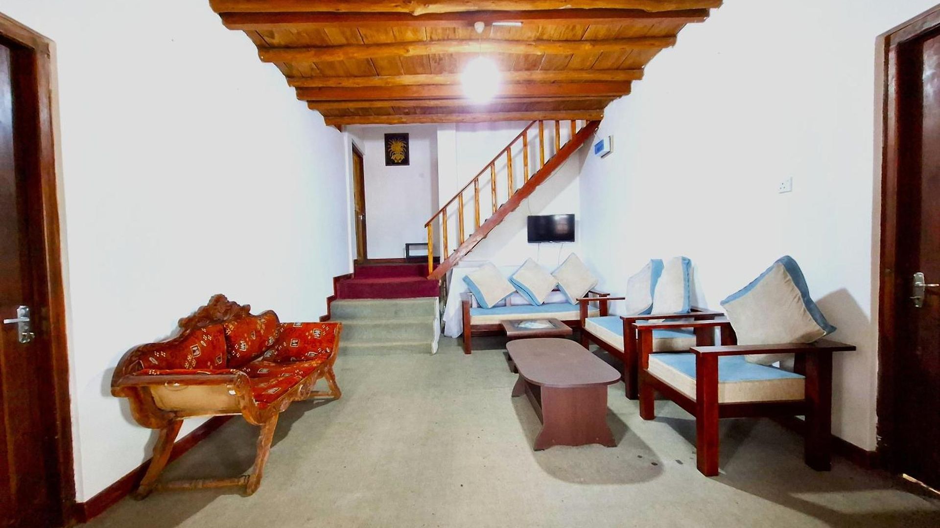 Panthera Guest house *