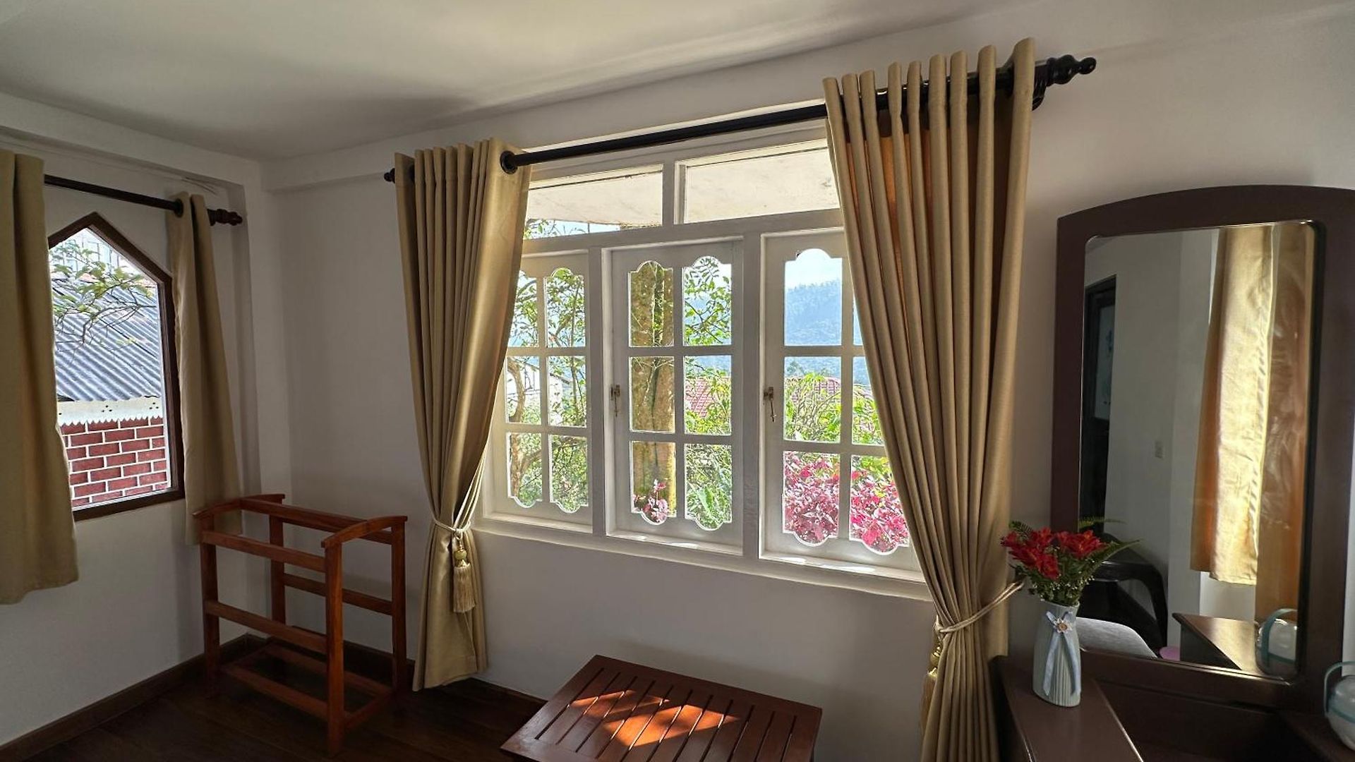 The Woodside Manor Homestay Nuwara Eliya
