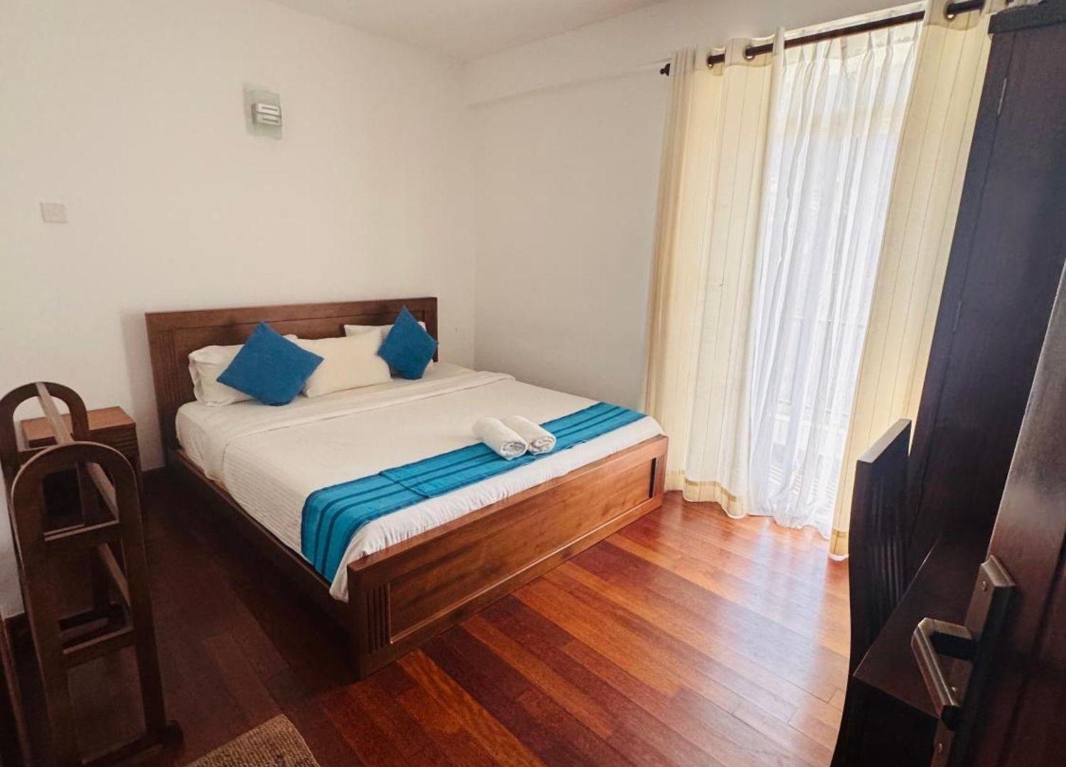 Apartment Hillview