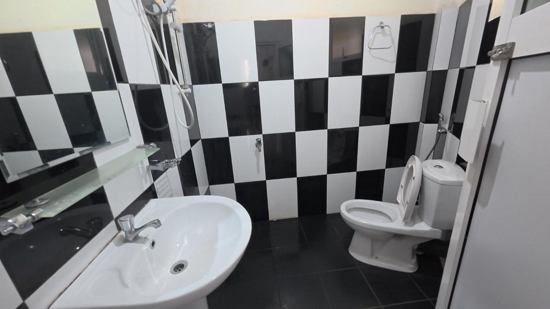 Apartment Shenul *