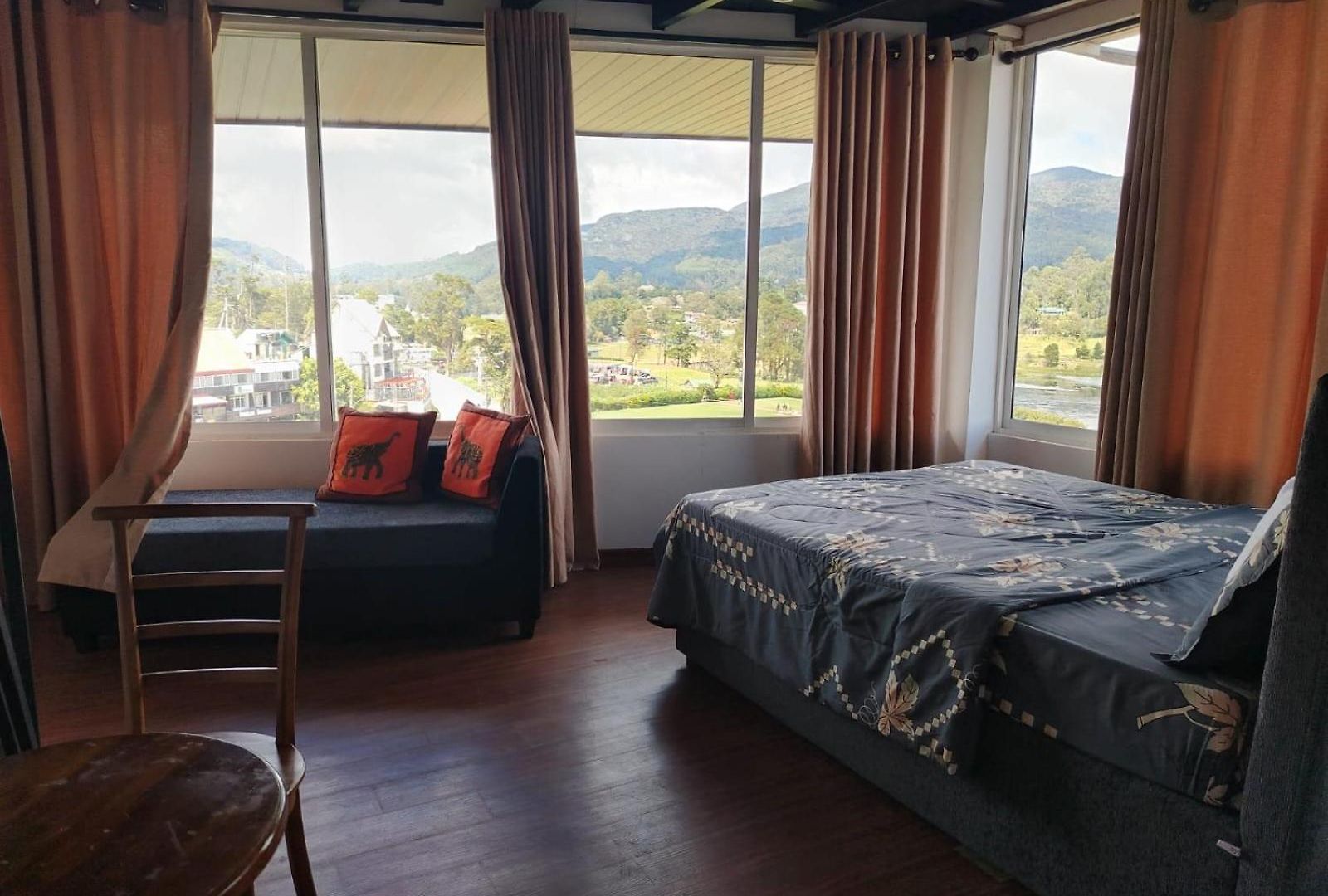 Sakura * Nuwara Eliya