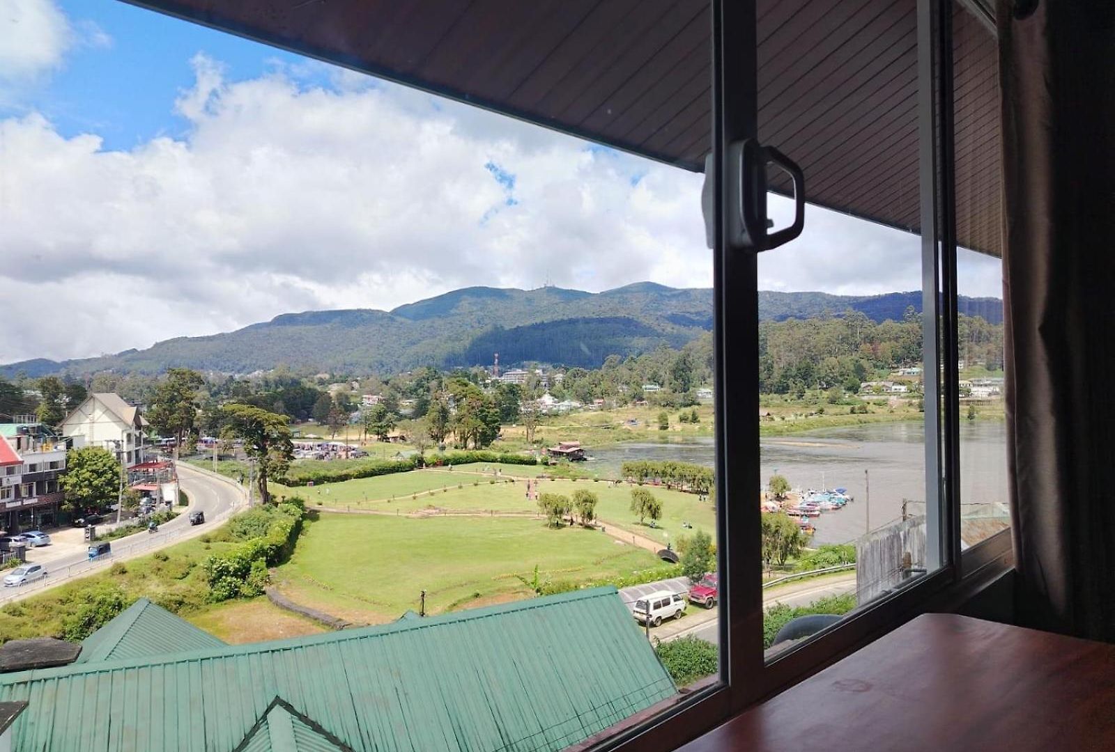 Sakura * Nuwara Eliya