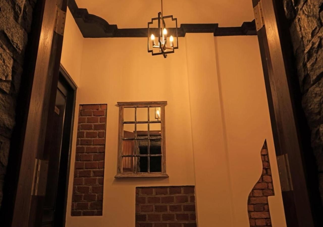 Guest house Little England