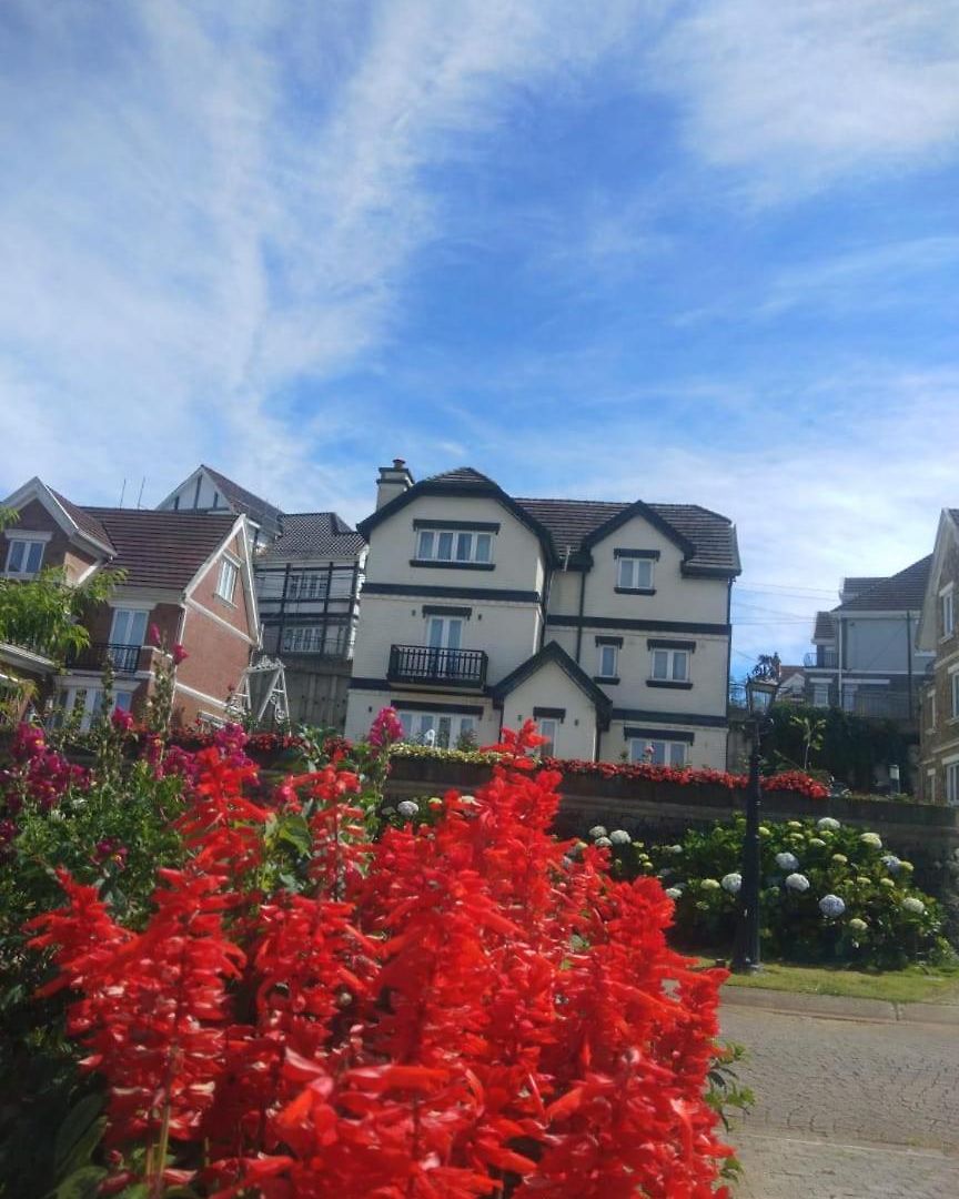 Stratford - * Nuwara Eliya