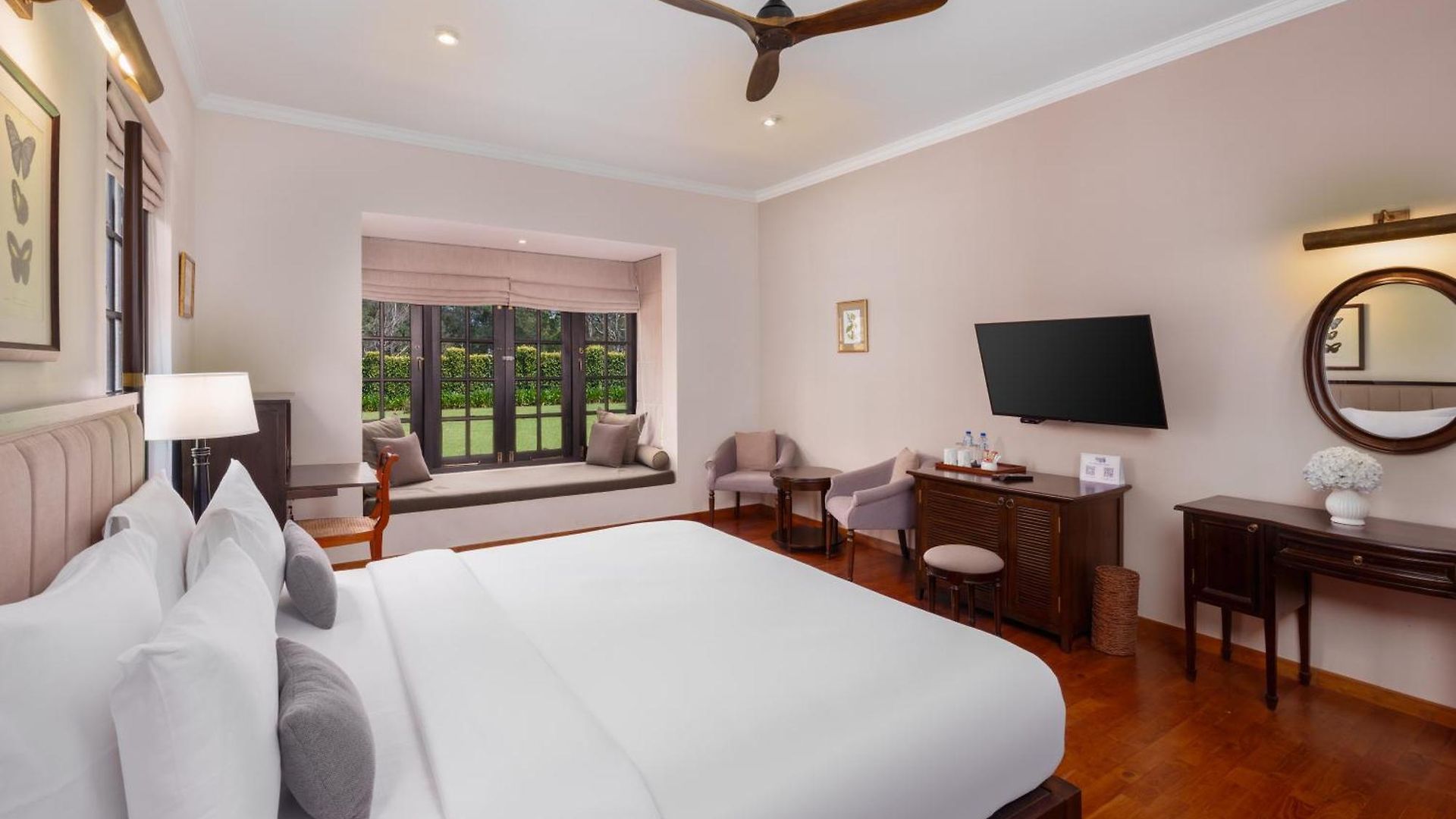 Chimneys Hotel 5*