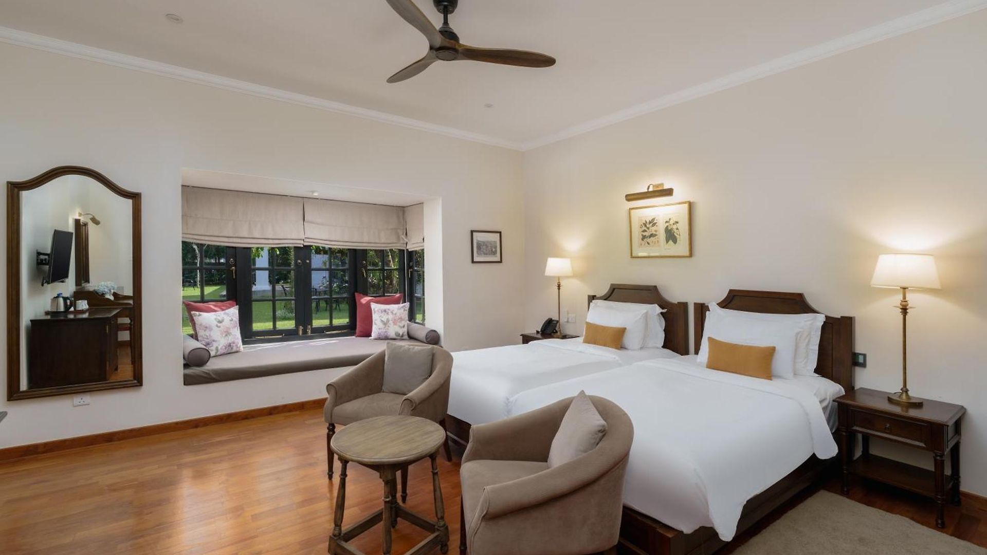 Chimneys Hotel 5*