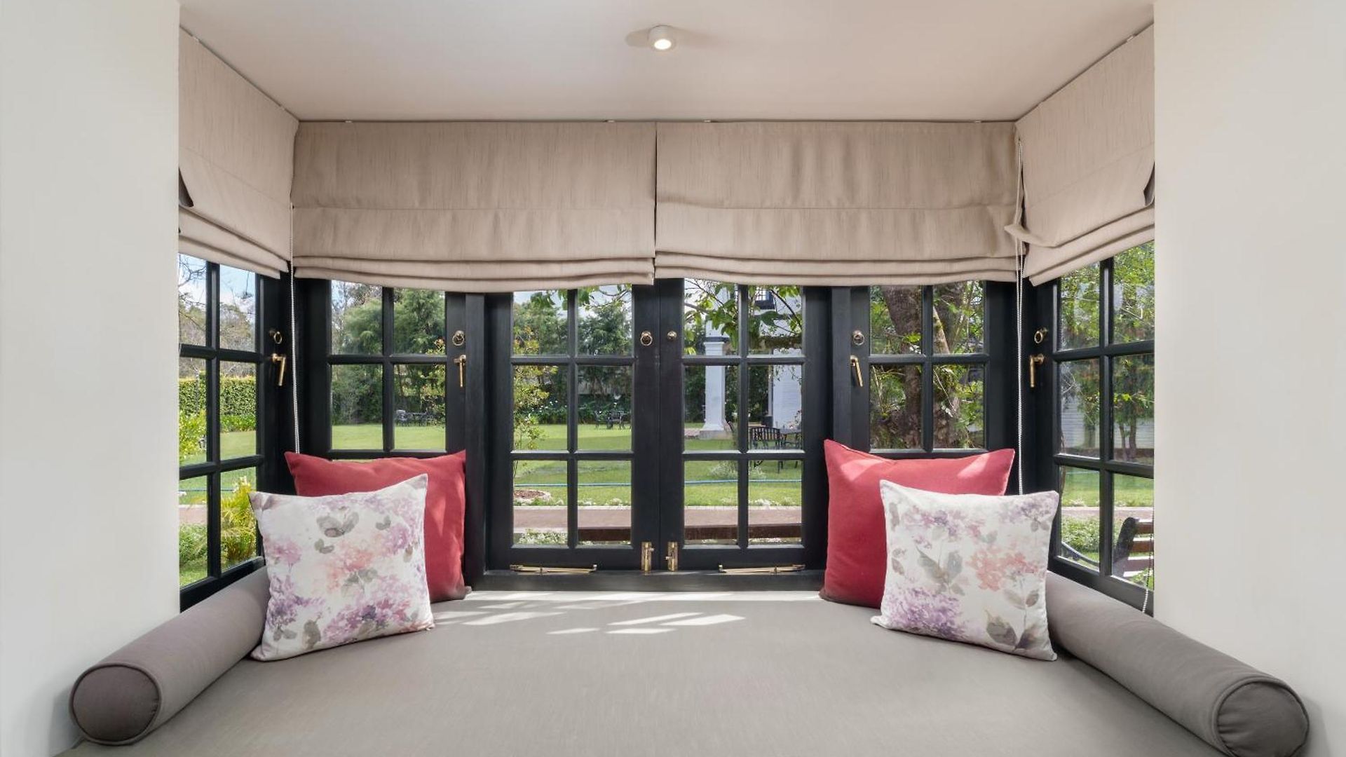 Hotel Chimneys 5*