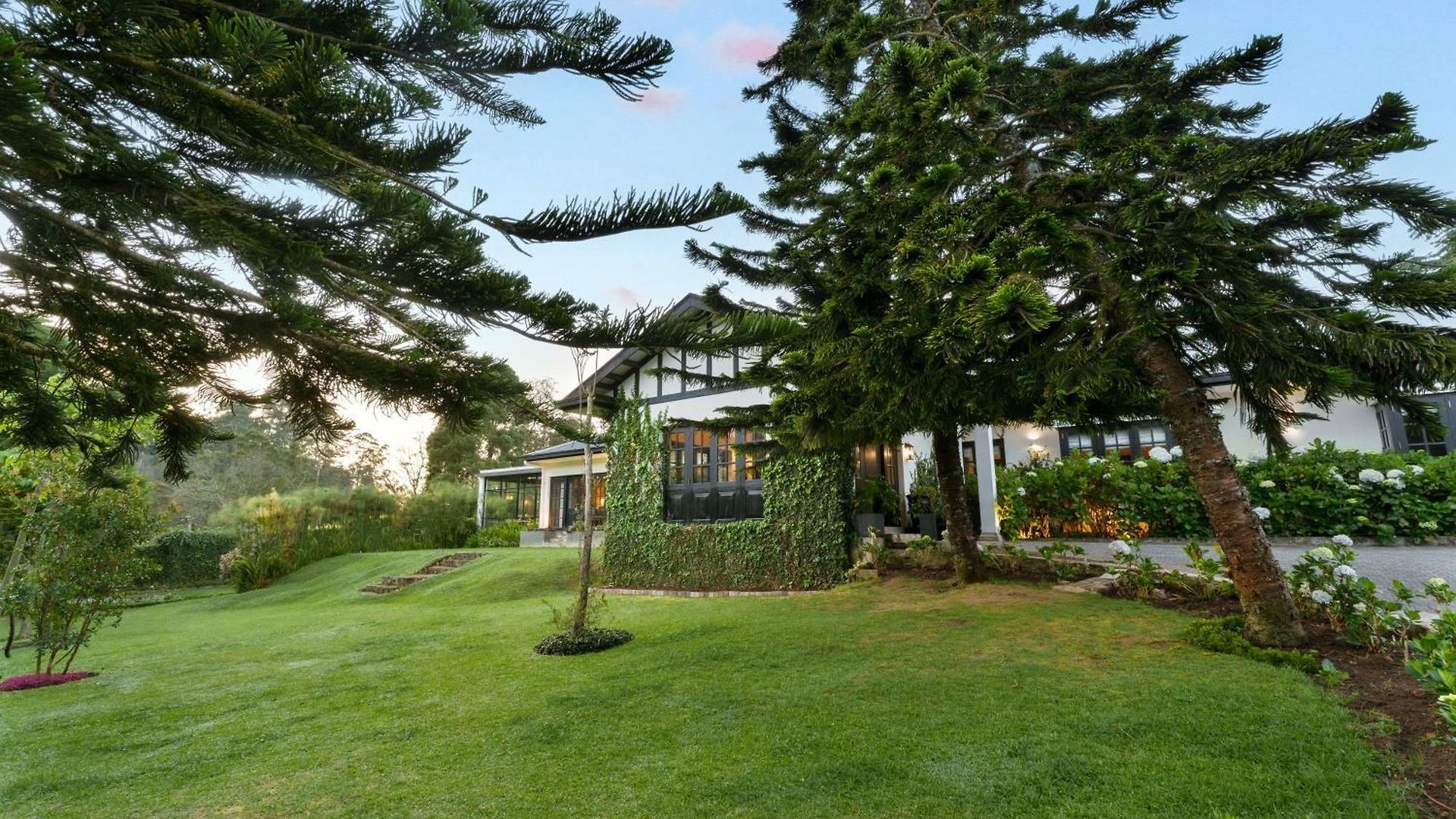 Hotel Chimneys Nuwara Eliya